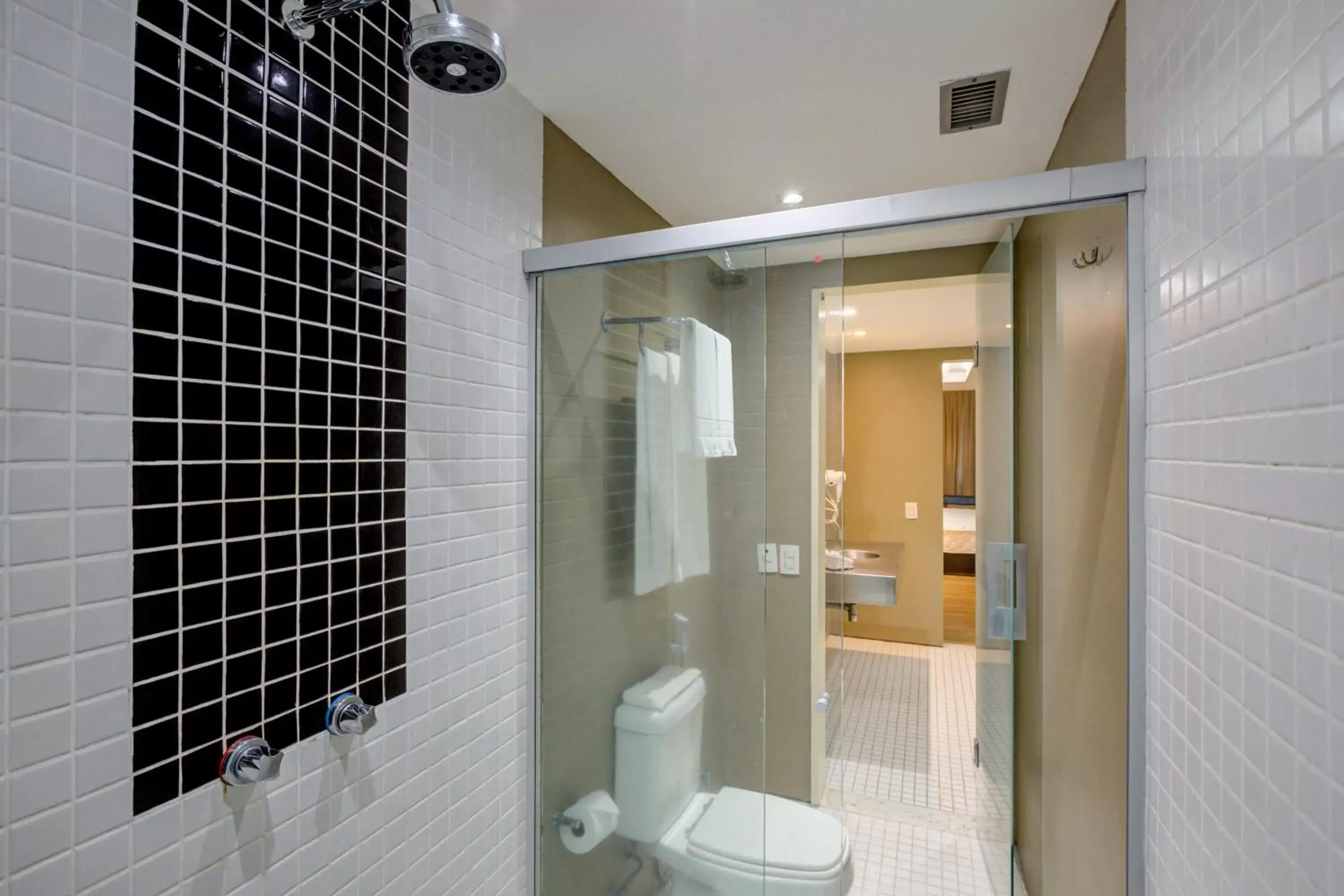 Shower, Bathroom in Rio Design Copacabana Hotel