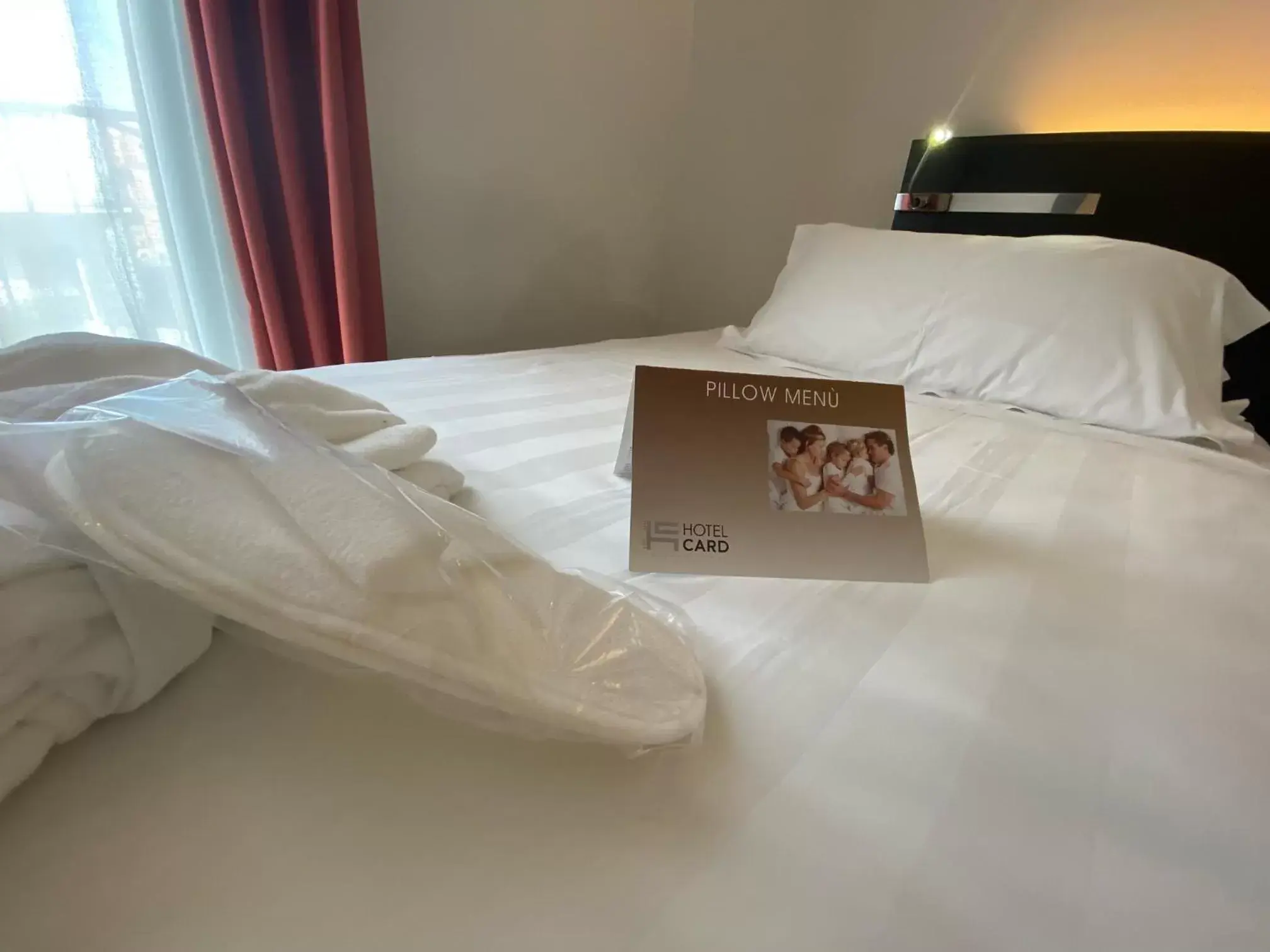 Photo of the whole room, Bed in Card International Hotel