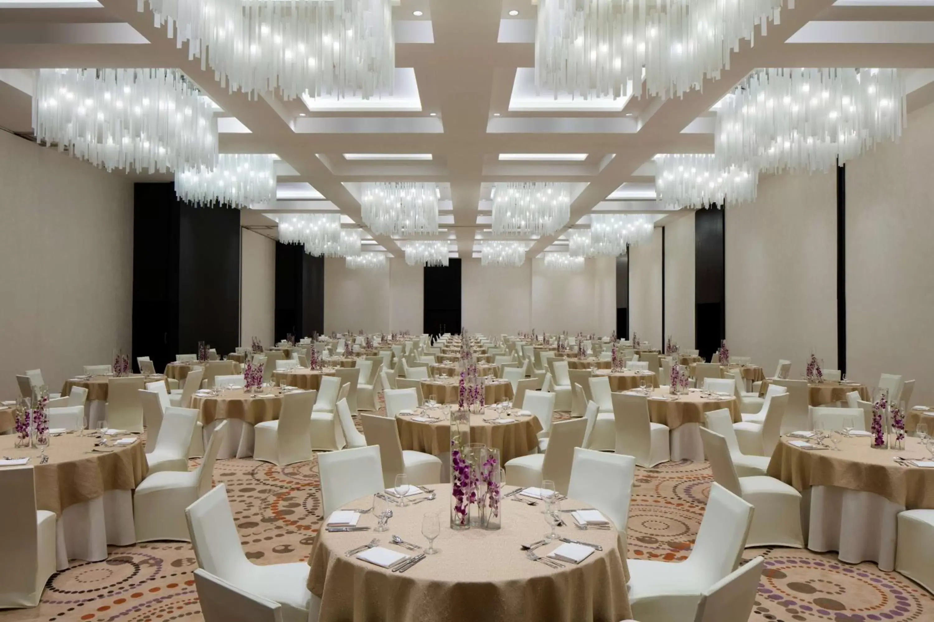 wedding, Banquet Facilities in Radisson Blu Hotel Sohar