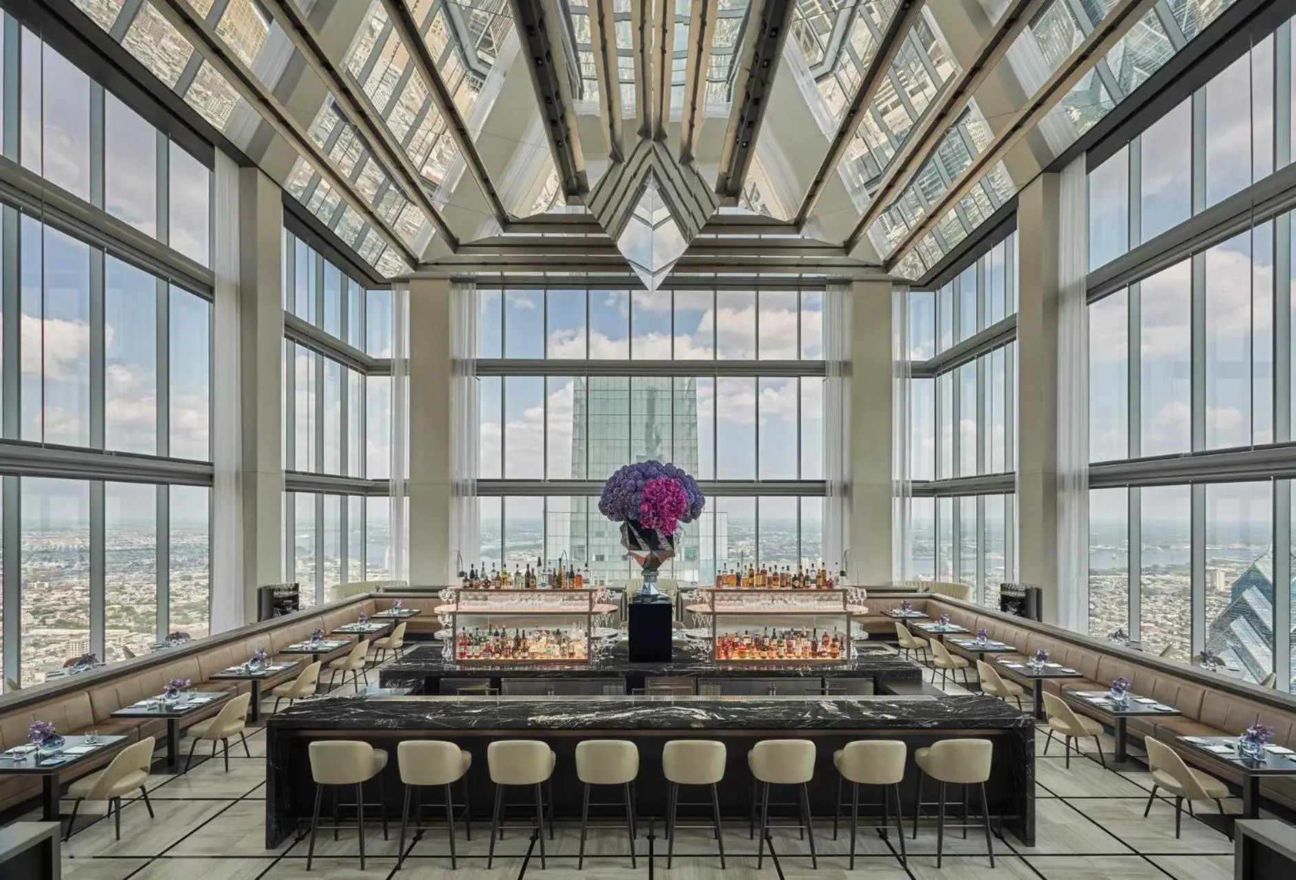Restaurant/places to eat in Four Seasons Hotel Philadelphia at Comcast Center