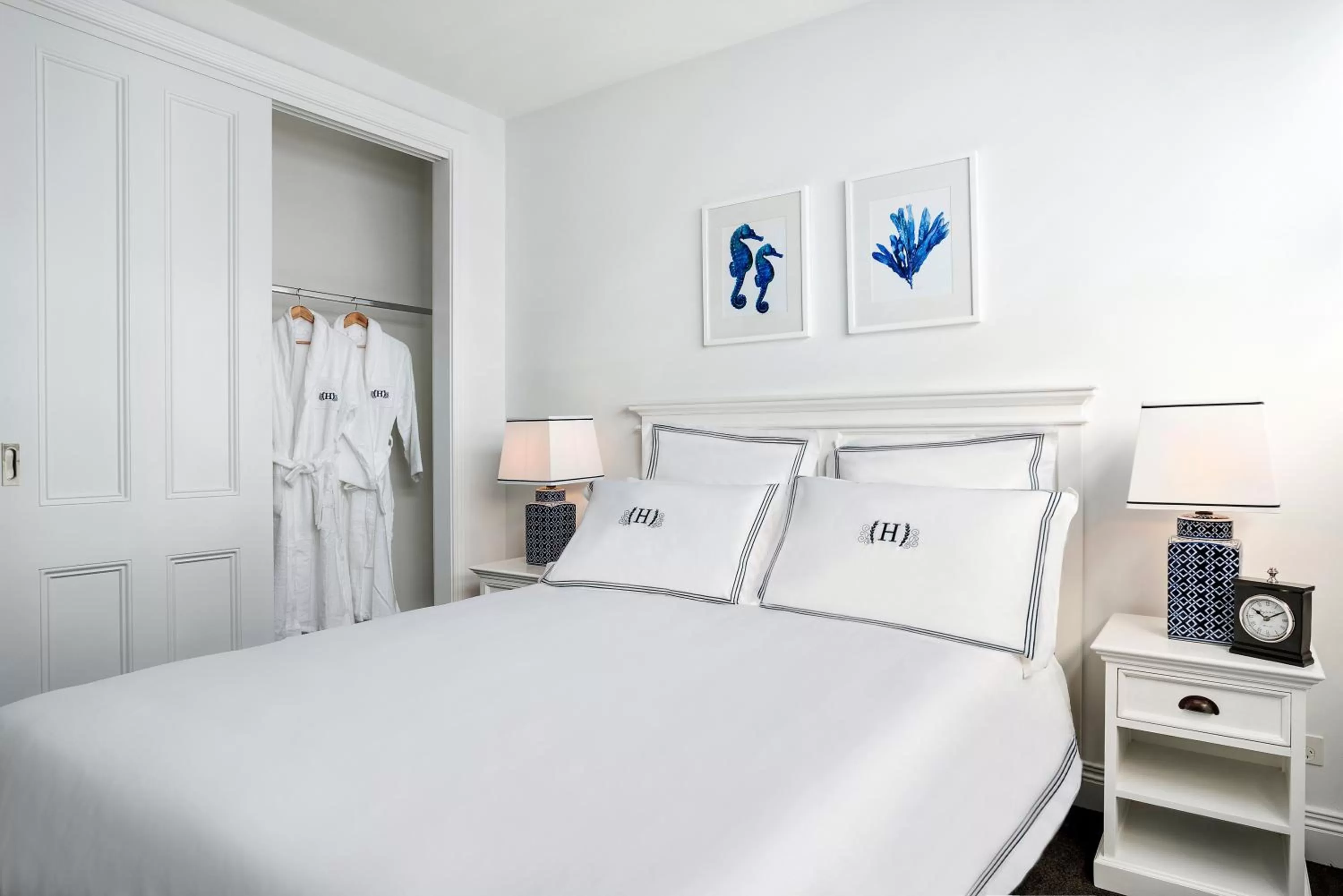 Bedroom, Bed in The Hamptons Apartments - Port Melbourne