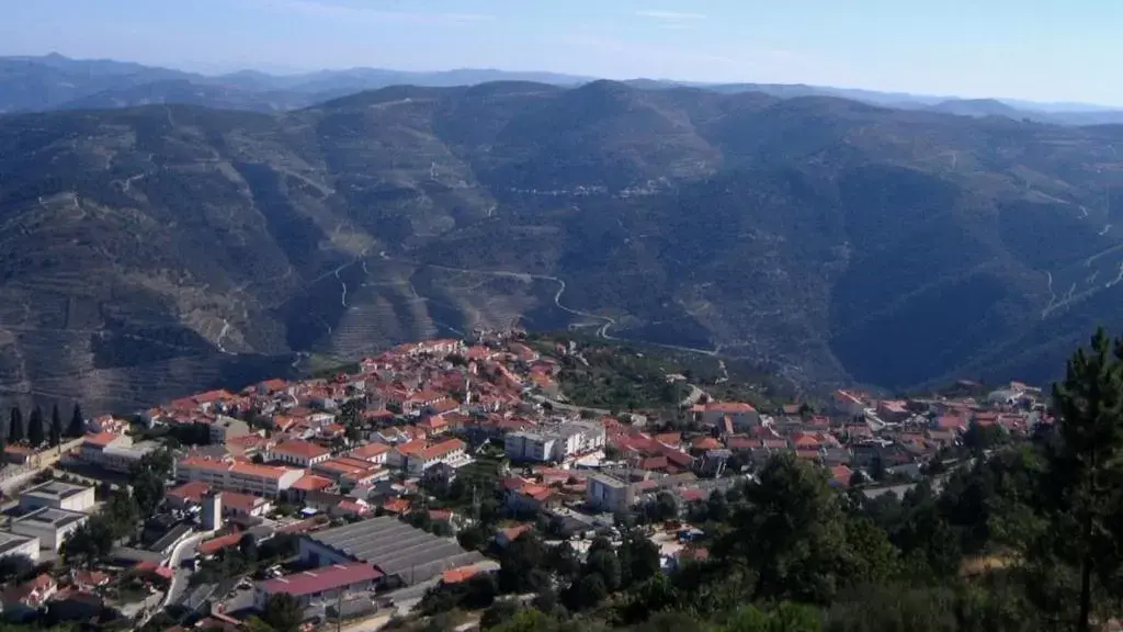 Natural landscape, Bird's-eye View in Placido Hotel Douro - Tabuaco