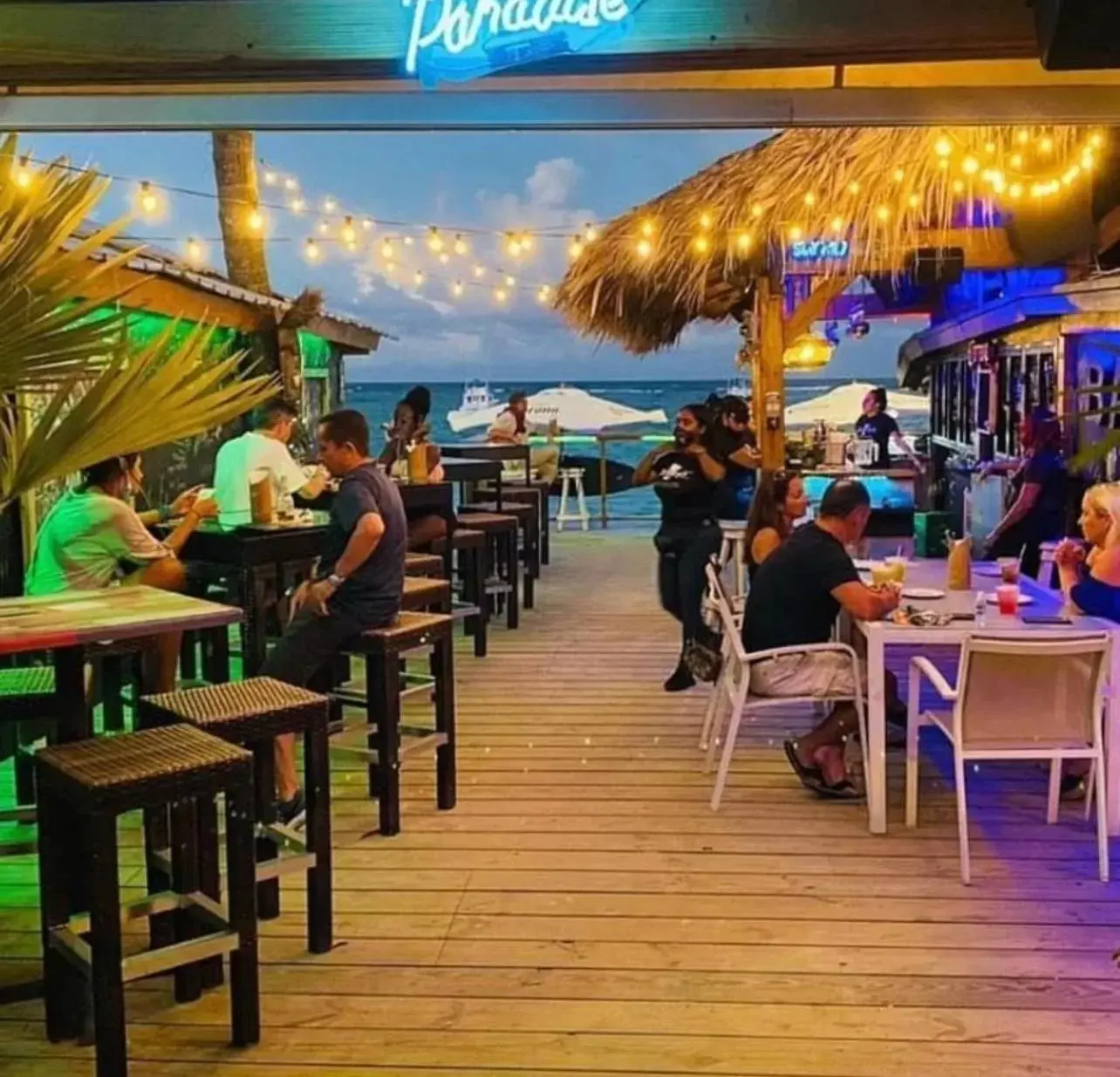 Restaurant/Places to Eat in LOS CORALES VILLAS and SUITES - BEACH CLUB, SPA, RESTAURANTS