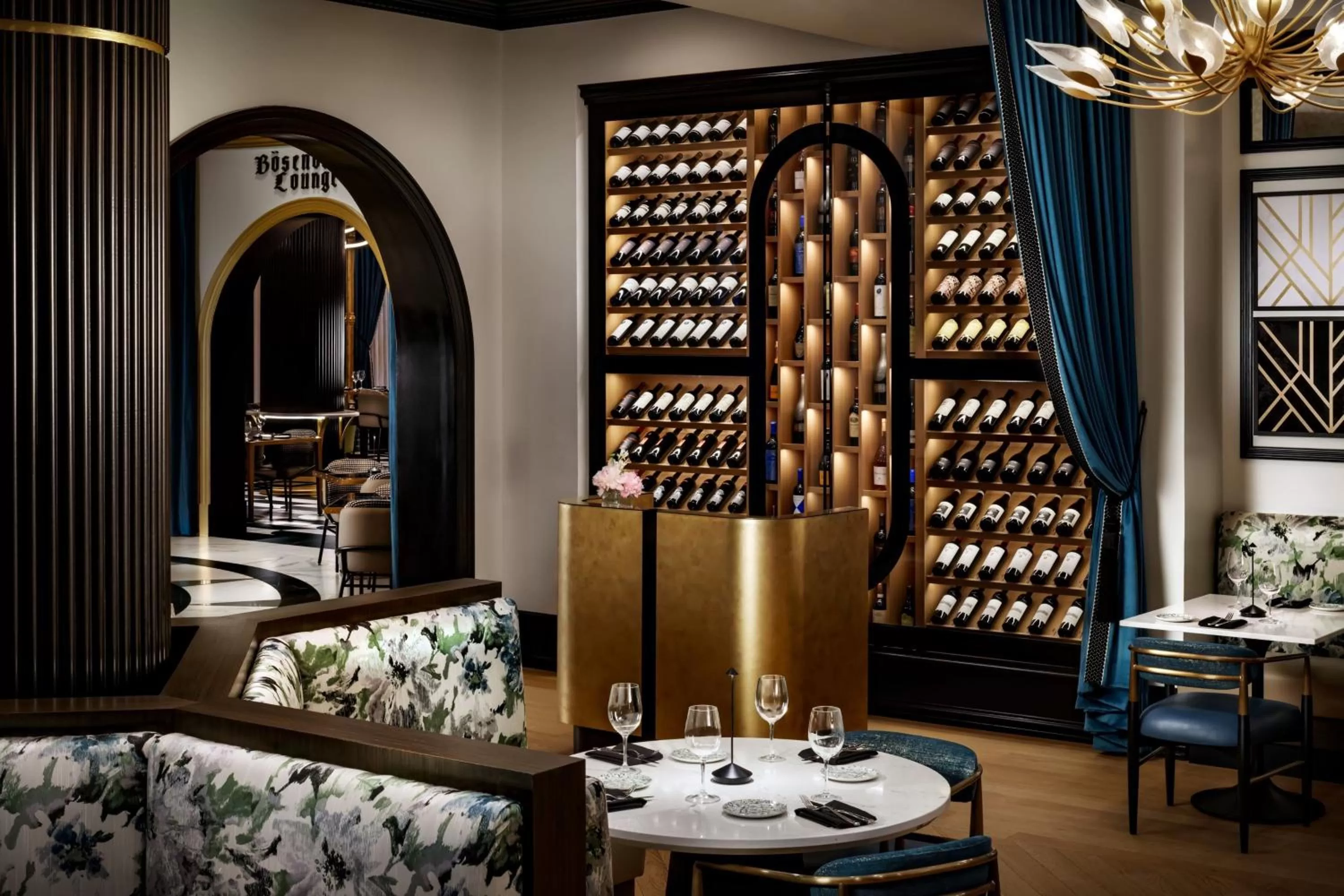 Restaurant/places to eat in Grand Bohemian Orlando, Autograph Collection