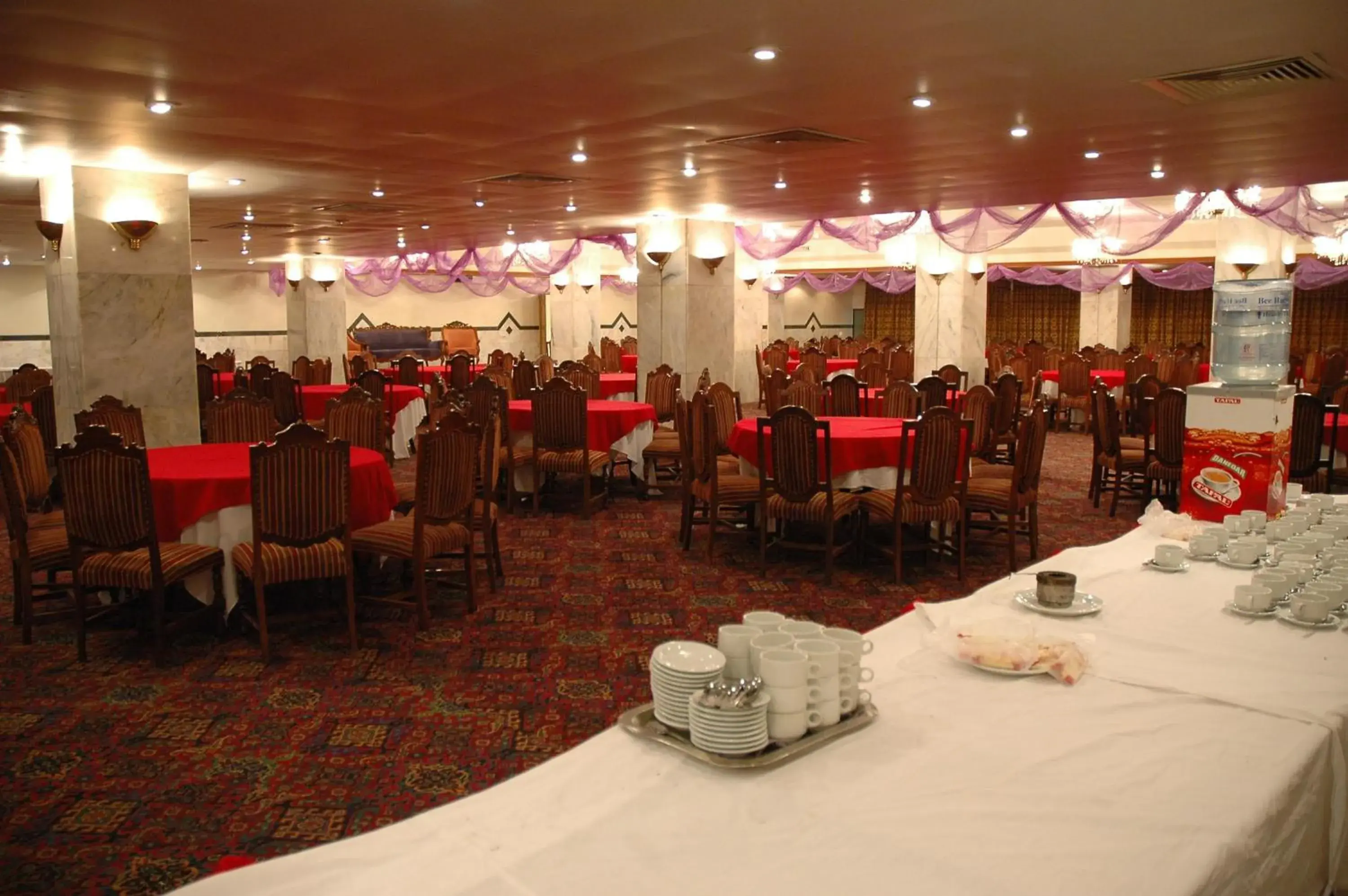 Banquet/Function facilities, Restaurant/Places to Eat in Regent Plaza Hotel & Convention Center