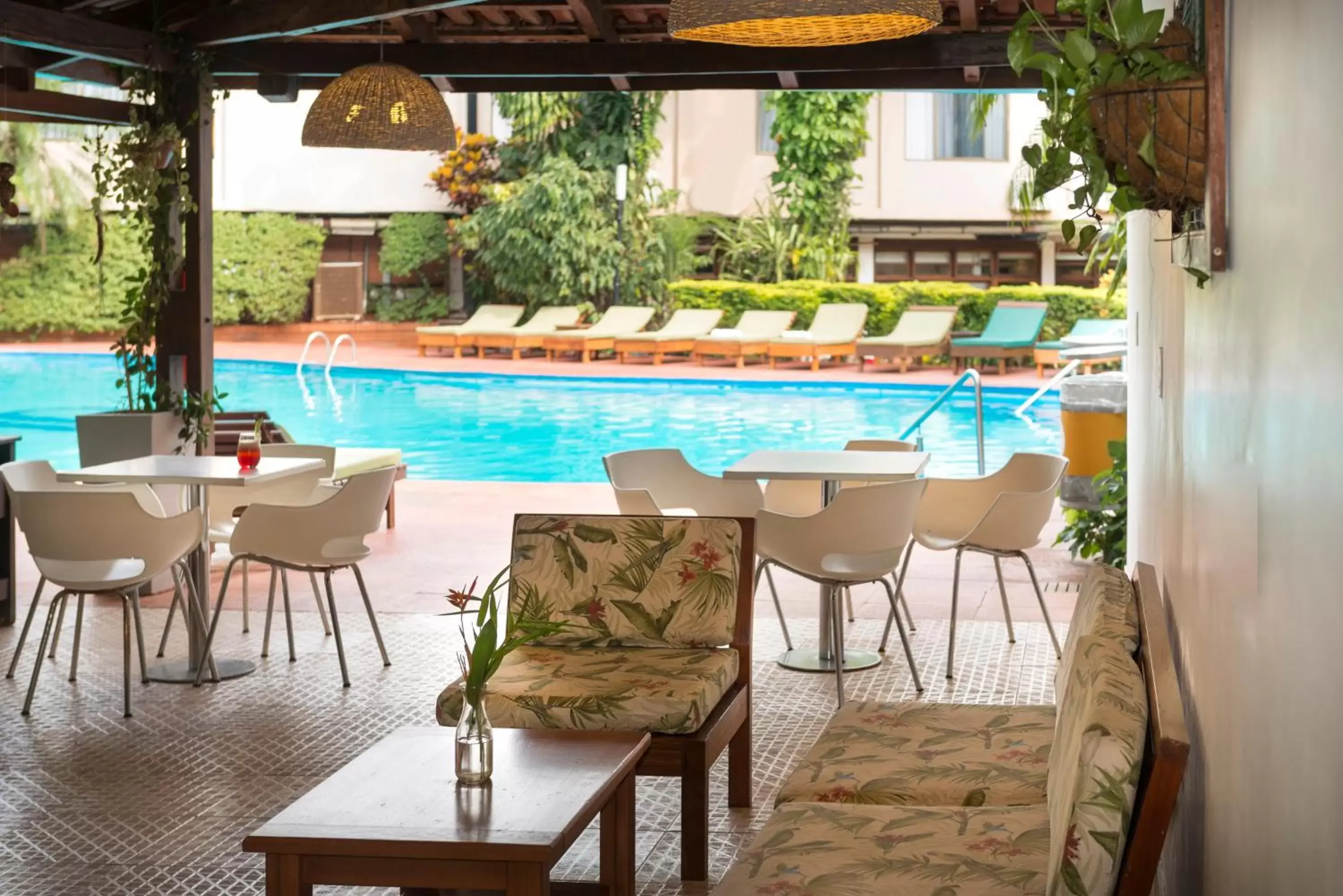 Lounge or bar, Swimming Pool in Hotel Saint George