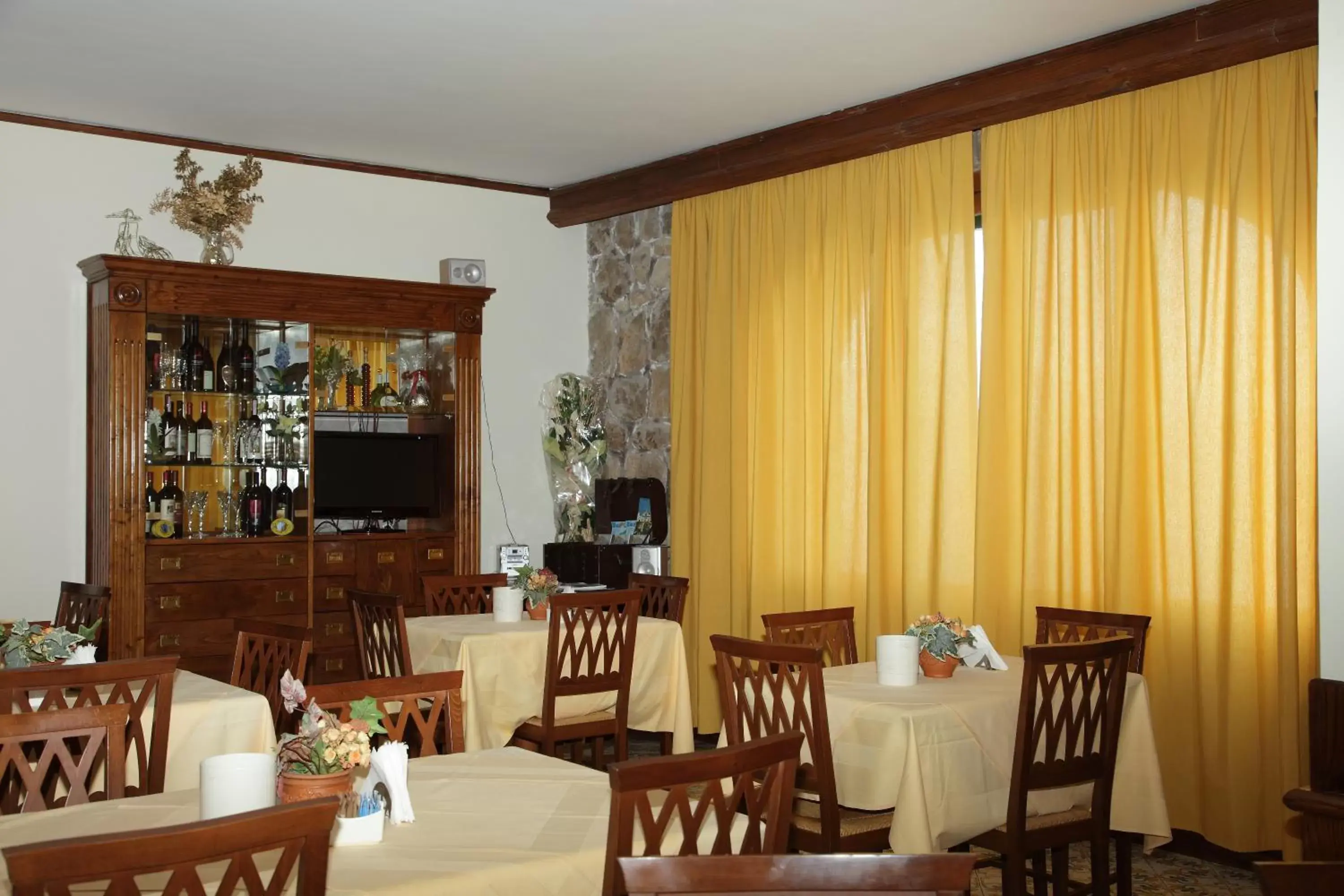 Lounge or bar, Restaurant/Places to Eat in Hotel Mega Mare