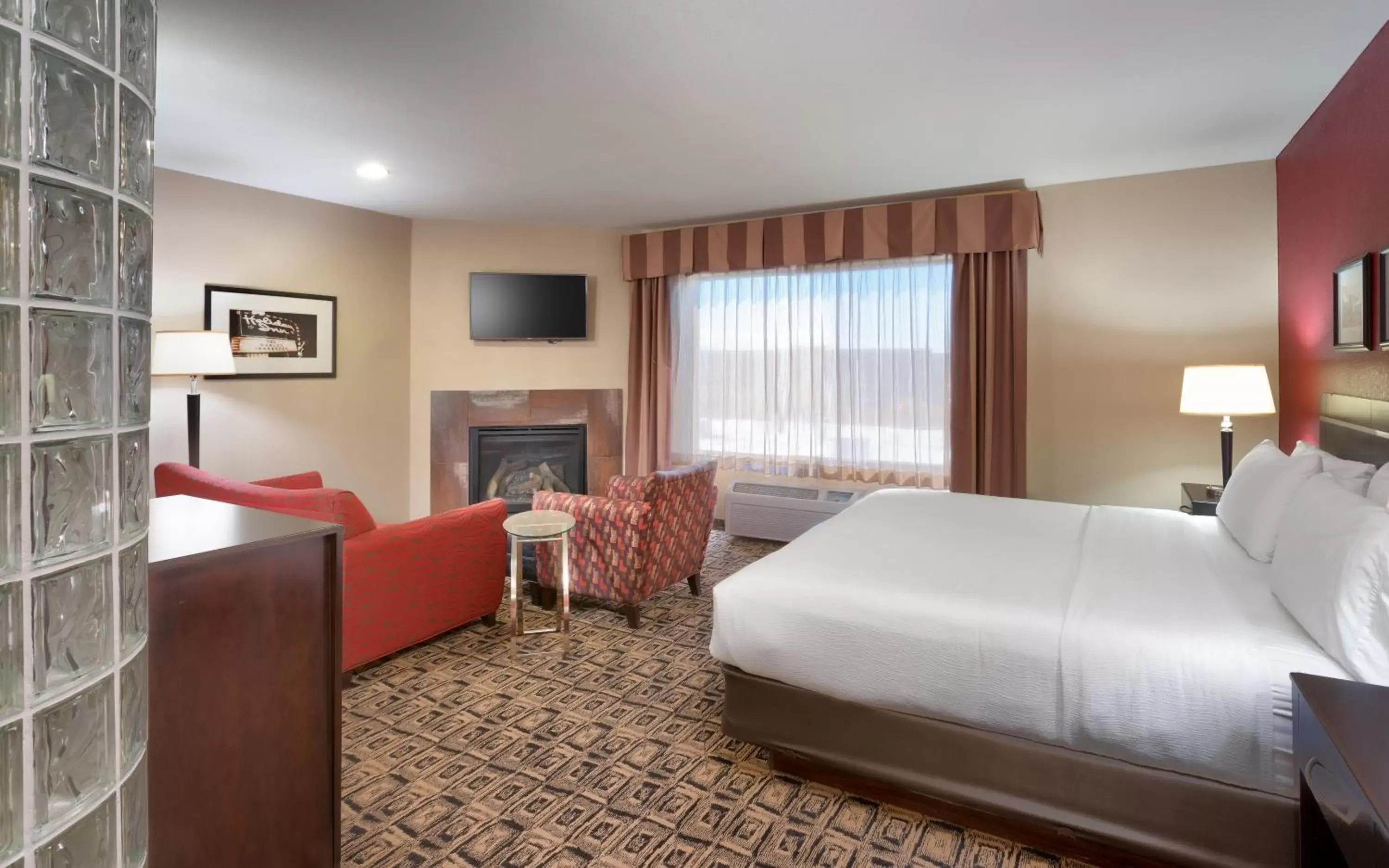 Photo of the whole room, Bed in Holiday Inn & Suites Salt Lake City - Airport West, an IHG Hotel