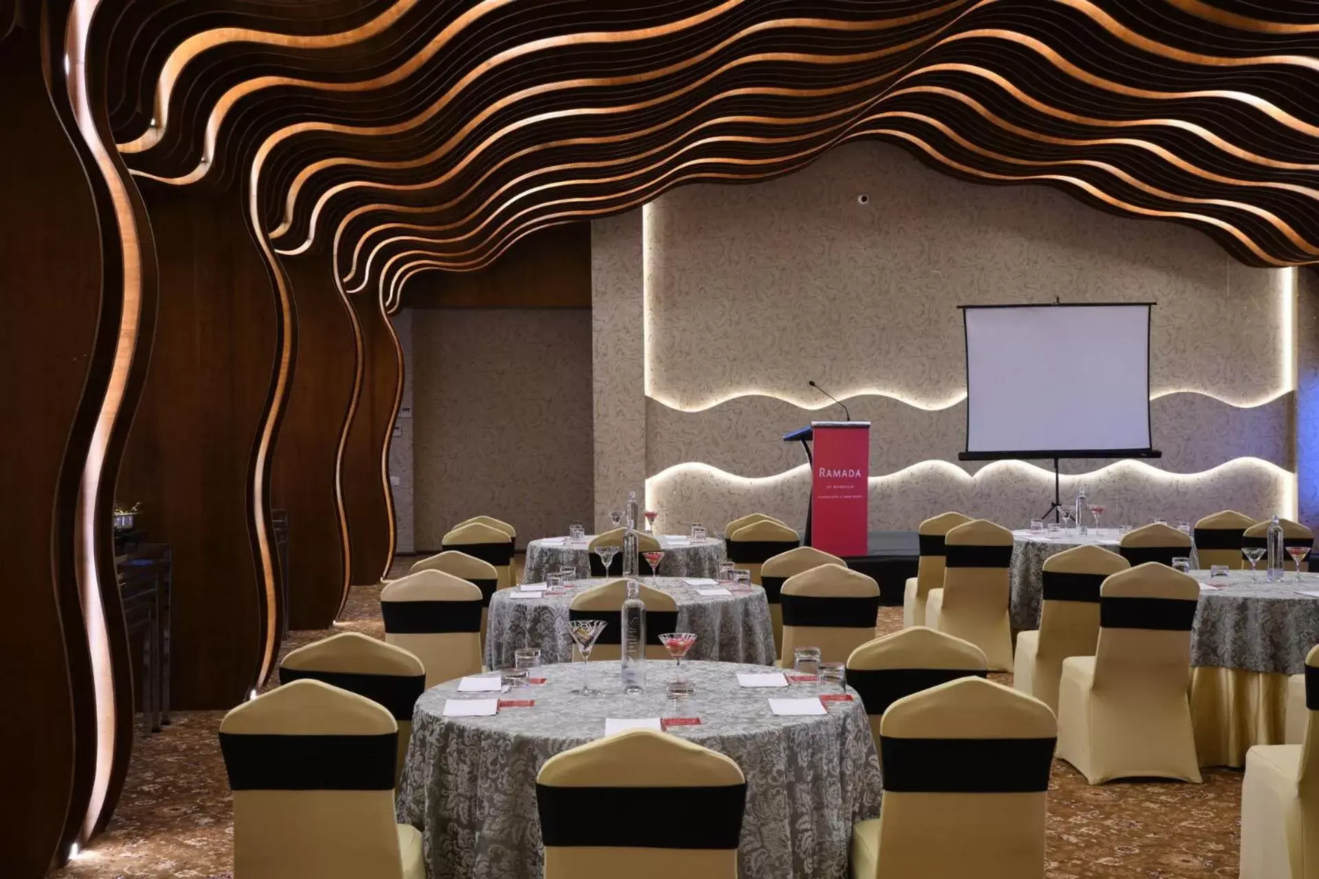 Ramada by Wyndham Gangtok Hotel & Casino Golden