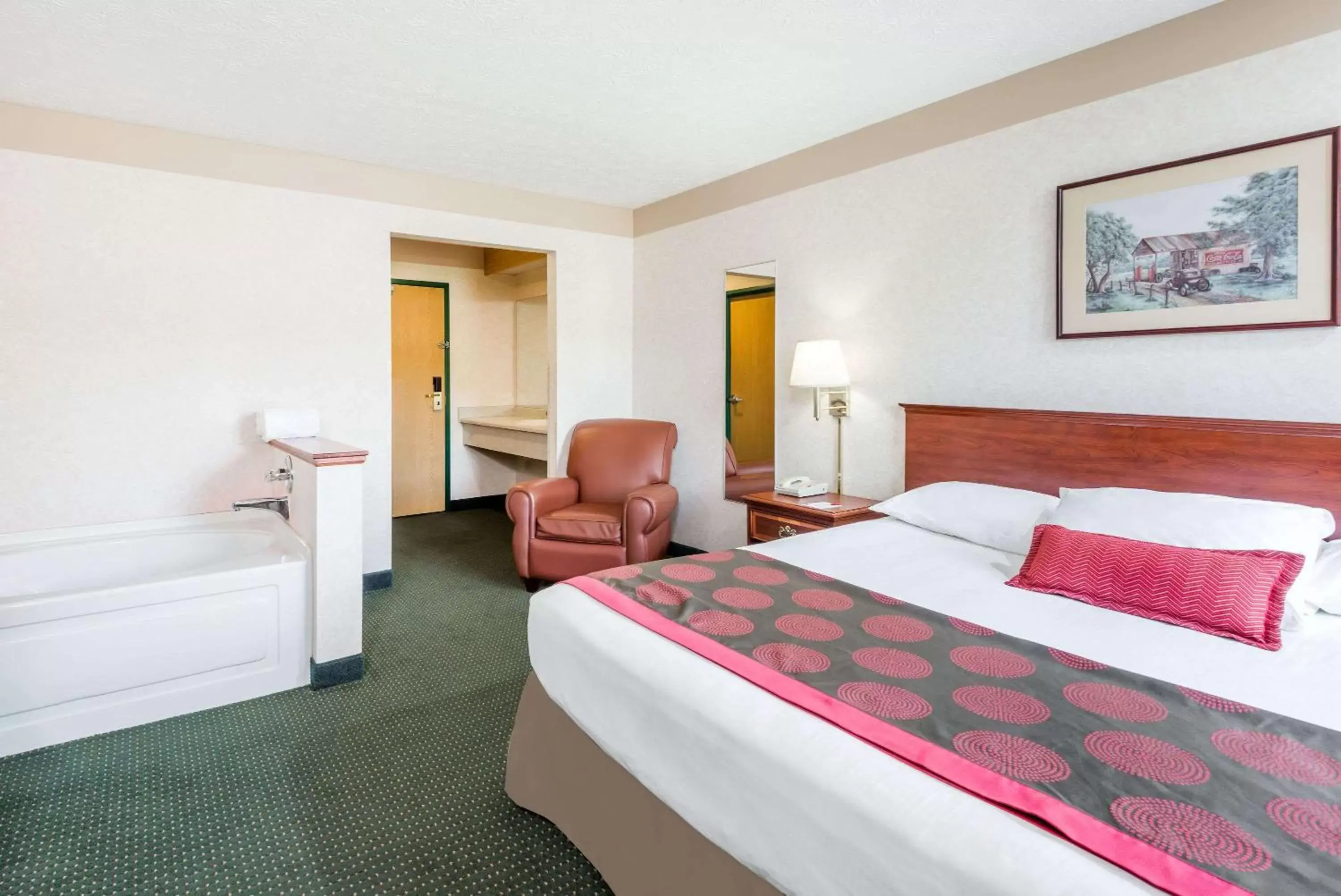 Photo of the whole room, Bed in Ramada by Wyndham Strasburg Dover