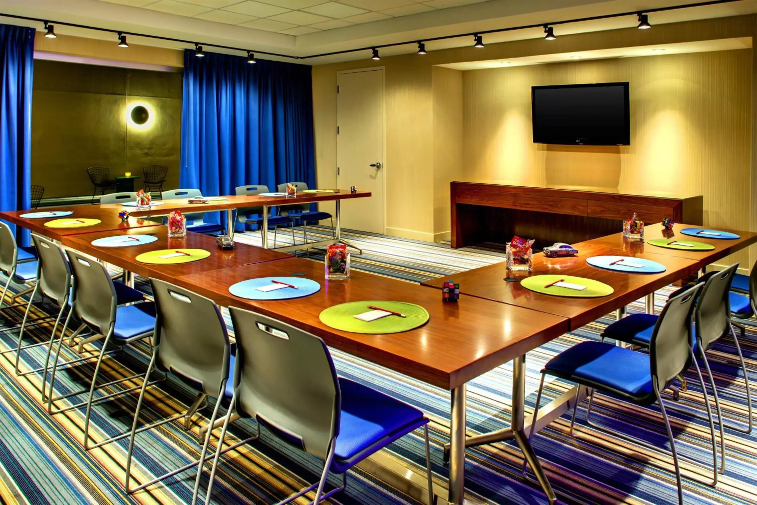 Meeting/conference room in Aloft Leawood-Overland Park