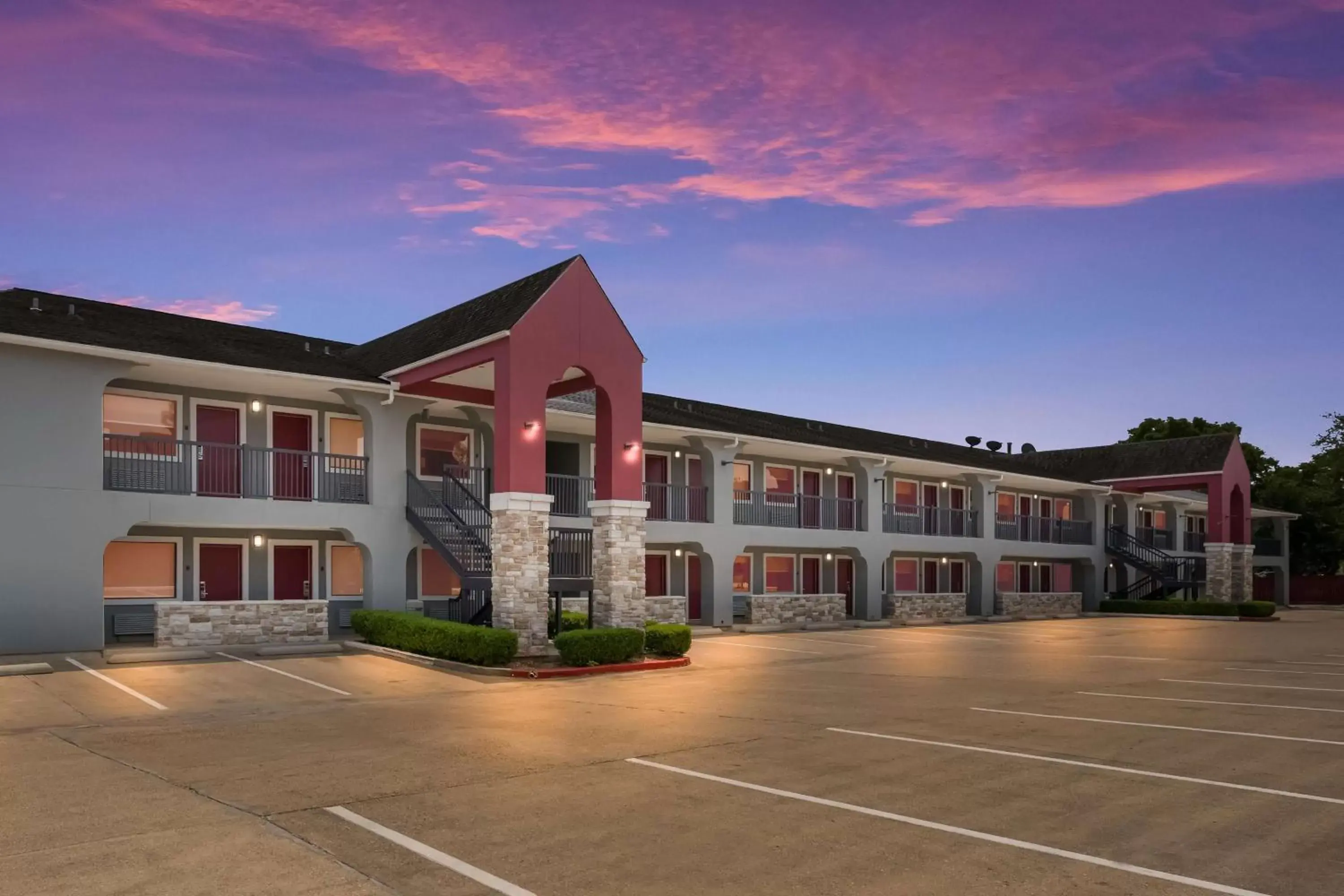 Property Building in Best Western Huntsville