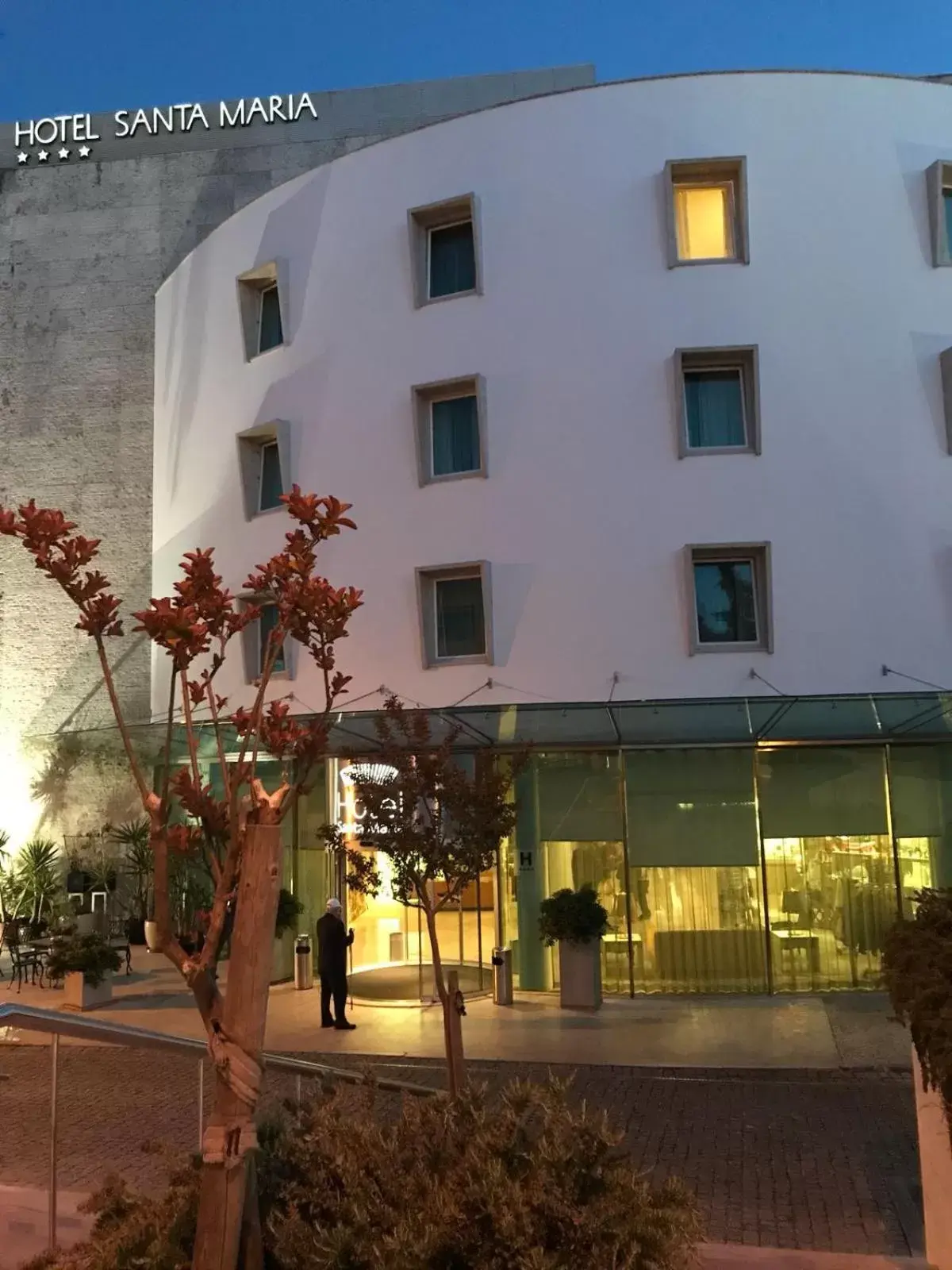 Facade/entrance, Property Building in Hotel Santa Maria