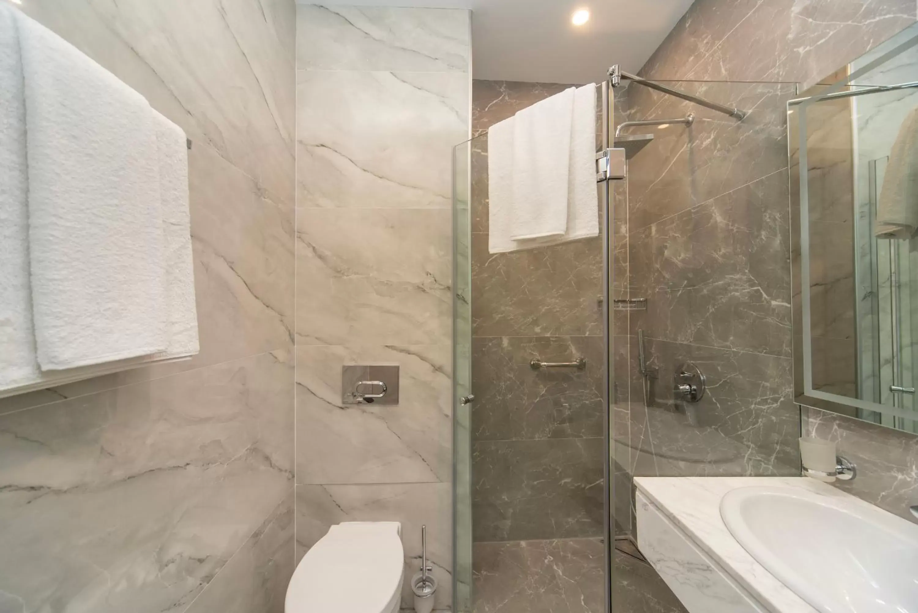 Bathroom in Tbilisi Chambers, Trademark Collection by Wyndham
