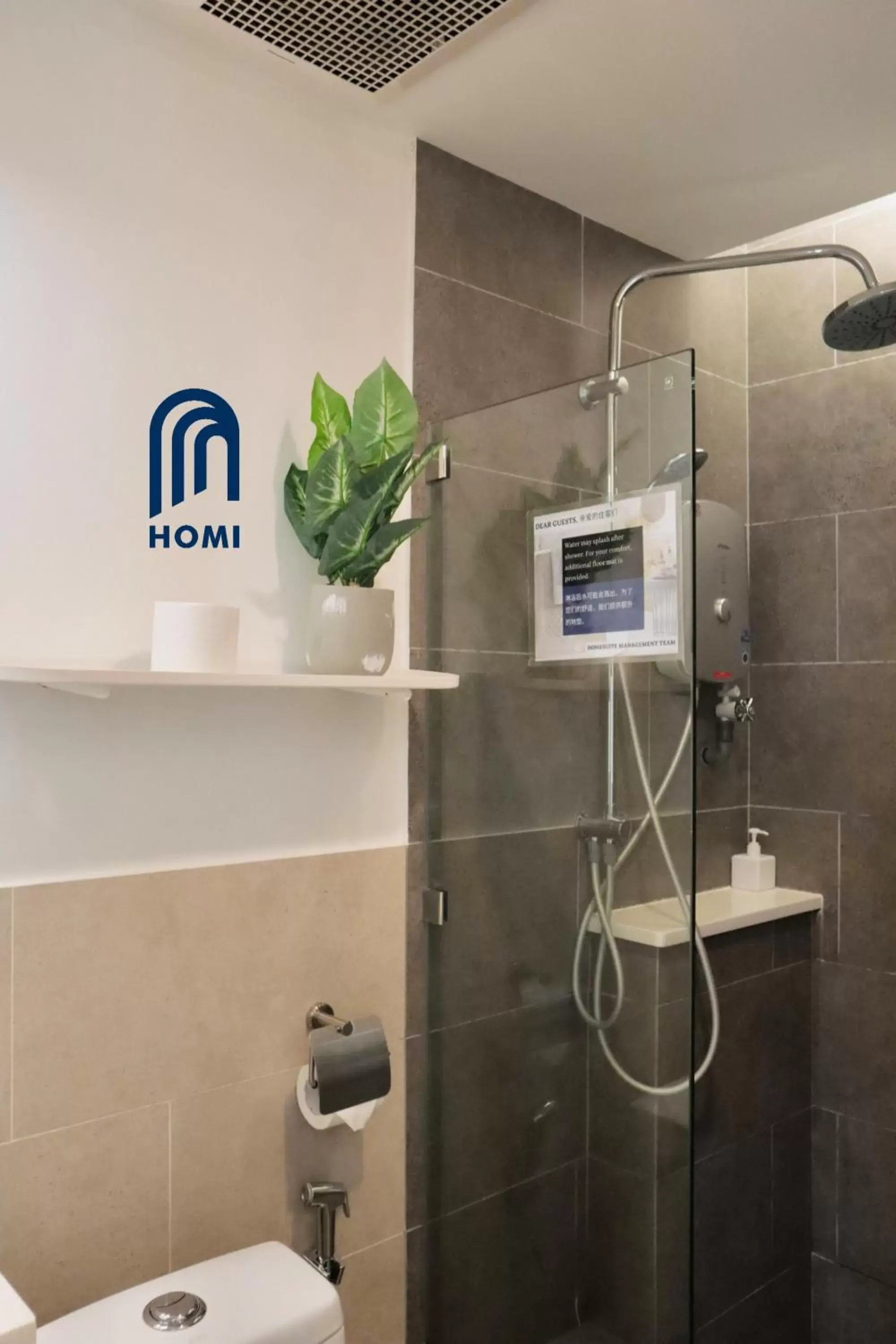 Bathroom in Homi Oasis 和逸绿洲 near IMAGO Mall