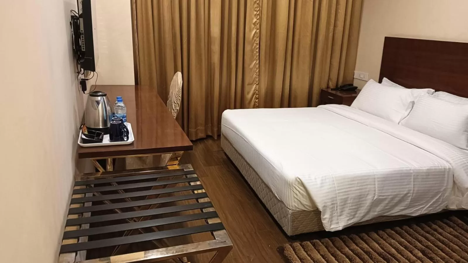 View (from property/room), Bed in Layalee Grande Hotel Chennai