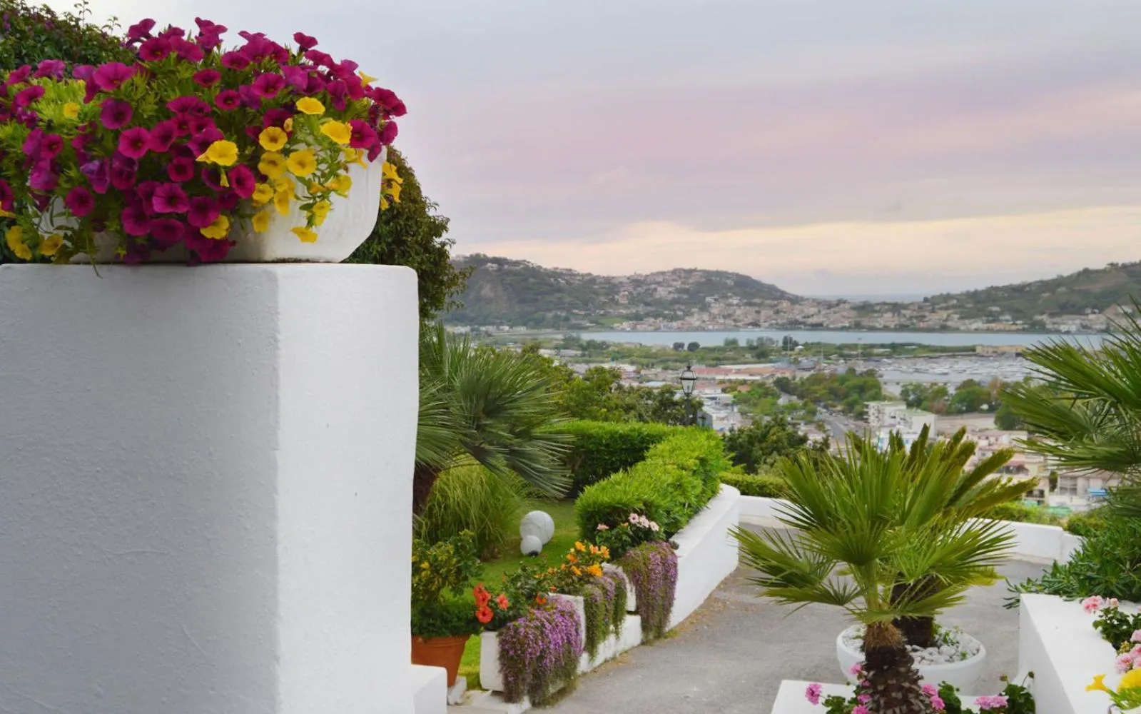 Day in Hotel Cala Moresca