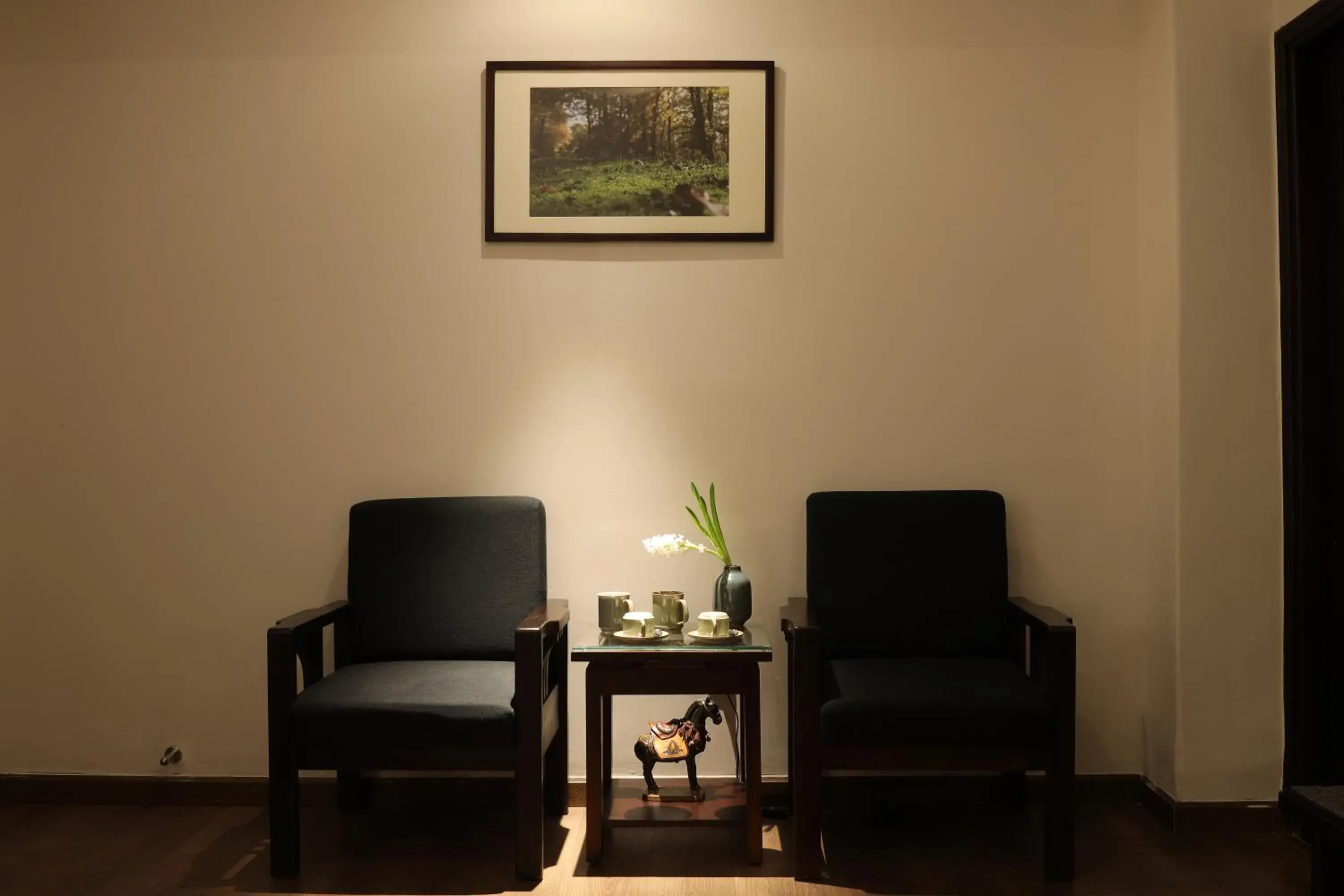 Bedroom, TV/Entertainment Center in Cochin Zen Hotel