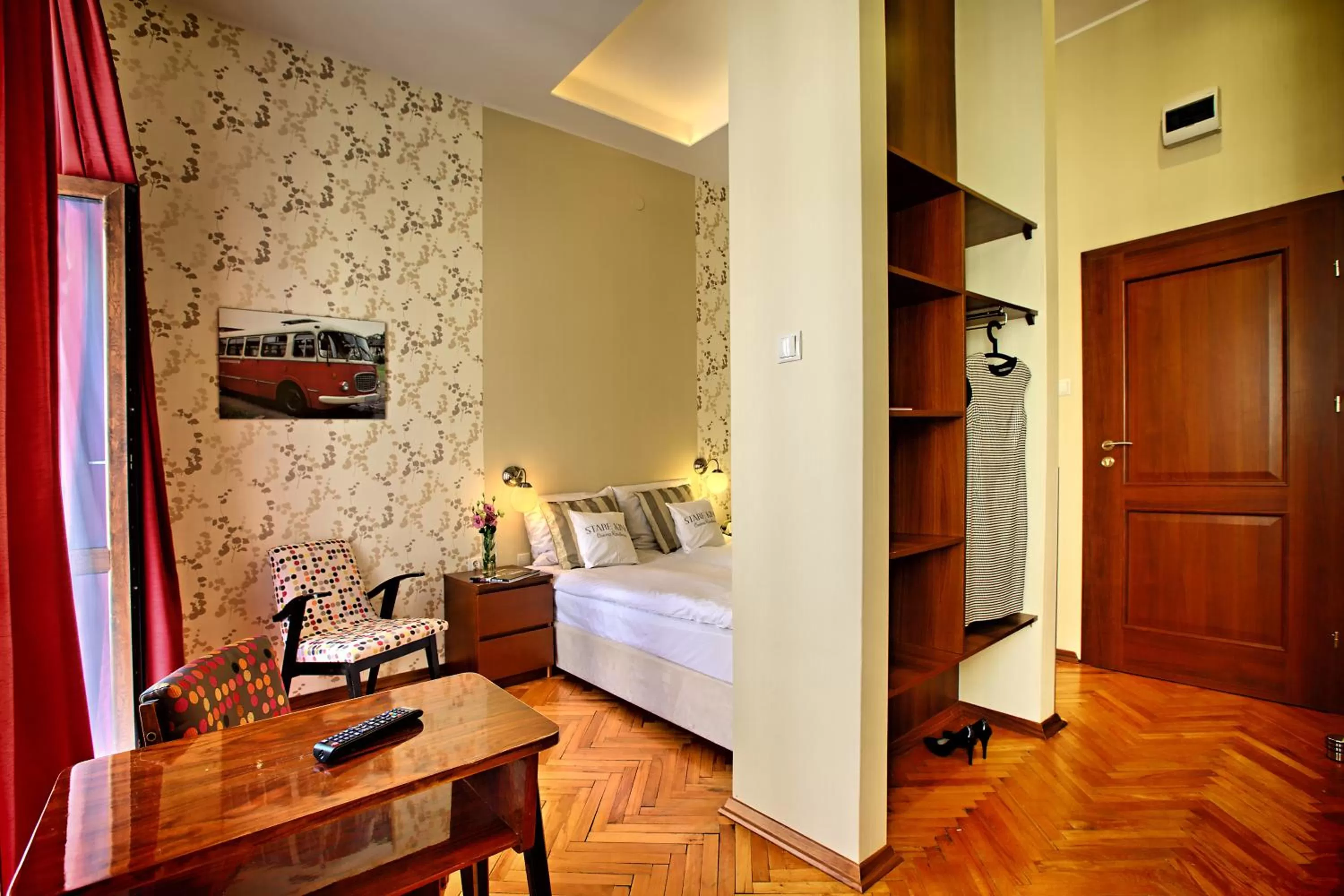 Photo of the whole room, Bed in Stare Kino Cinema Residence