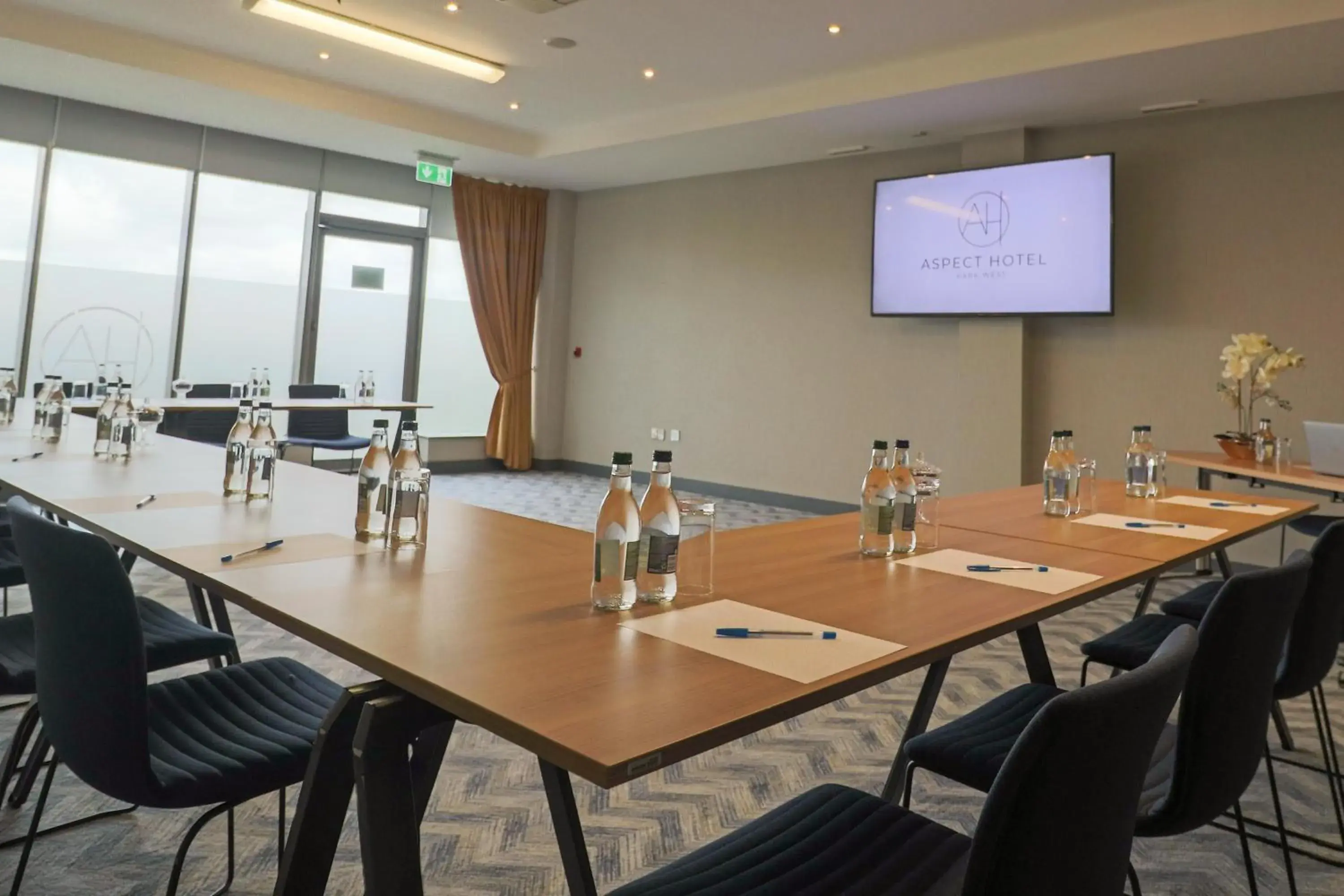 Meeting/conference room, Business Area/Conference Room in Aspect Hotel Park West