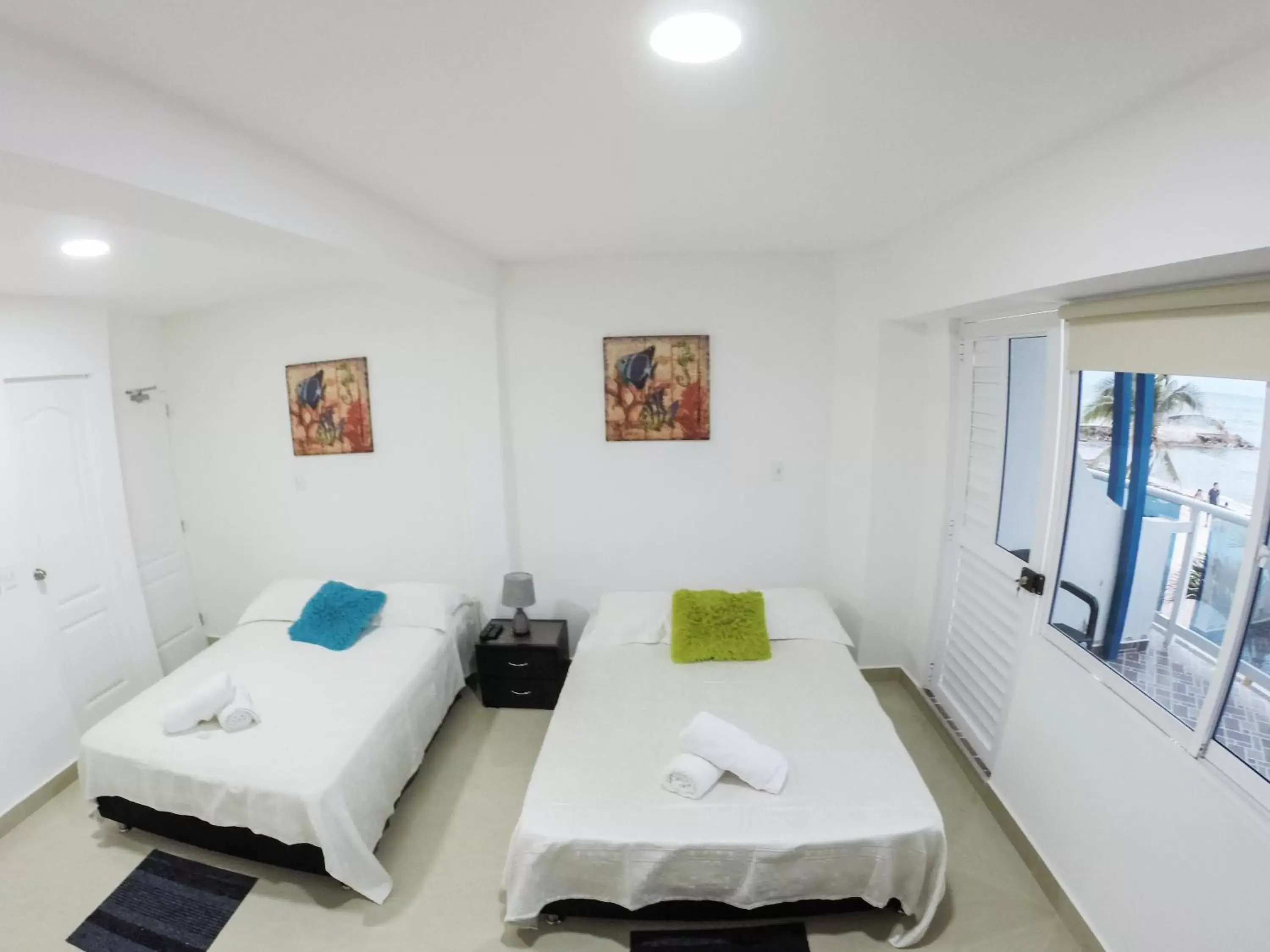 Deluxe Twin Room with Balcony and Sea View in Hotel Molino de Viento