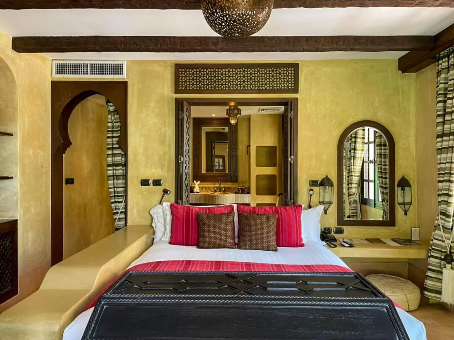 Bed in Villa Maroc Resort