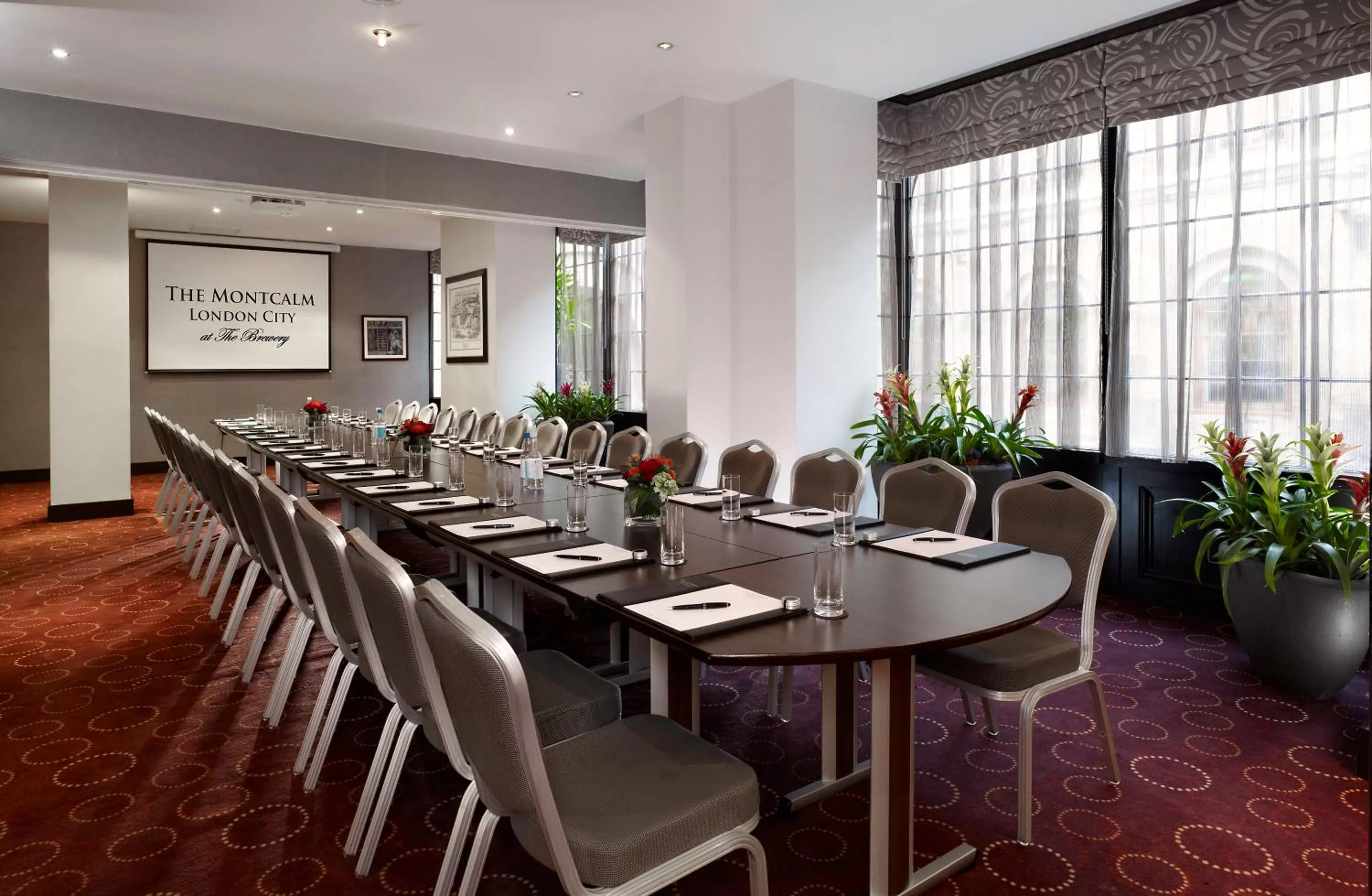 Business facilities in Montcalm Brewery, London City