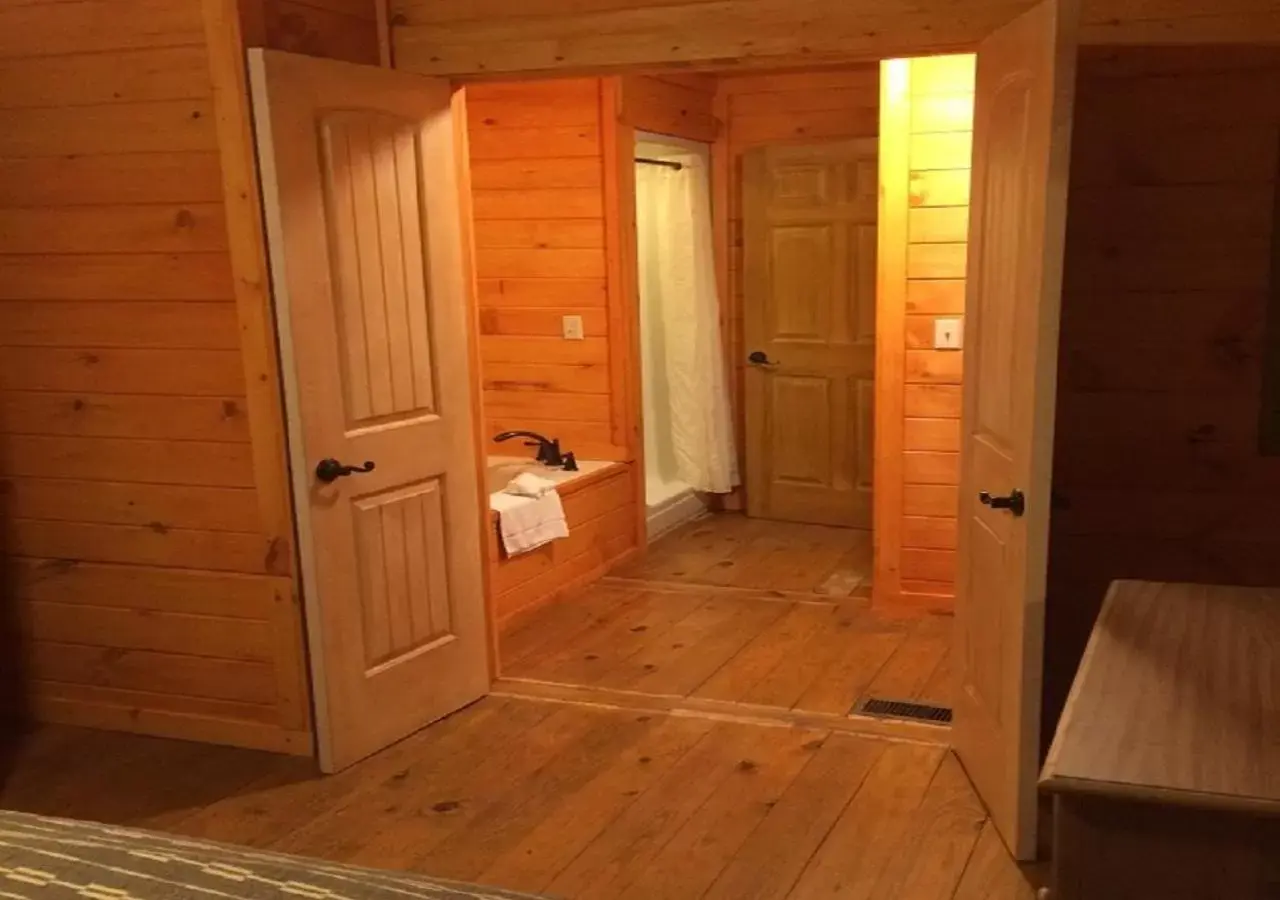 Bathroom in The Smoke House Lodge