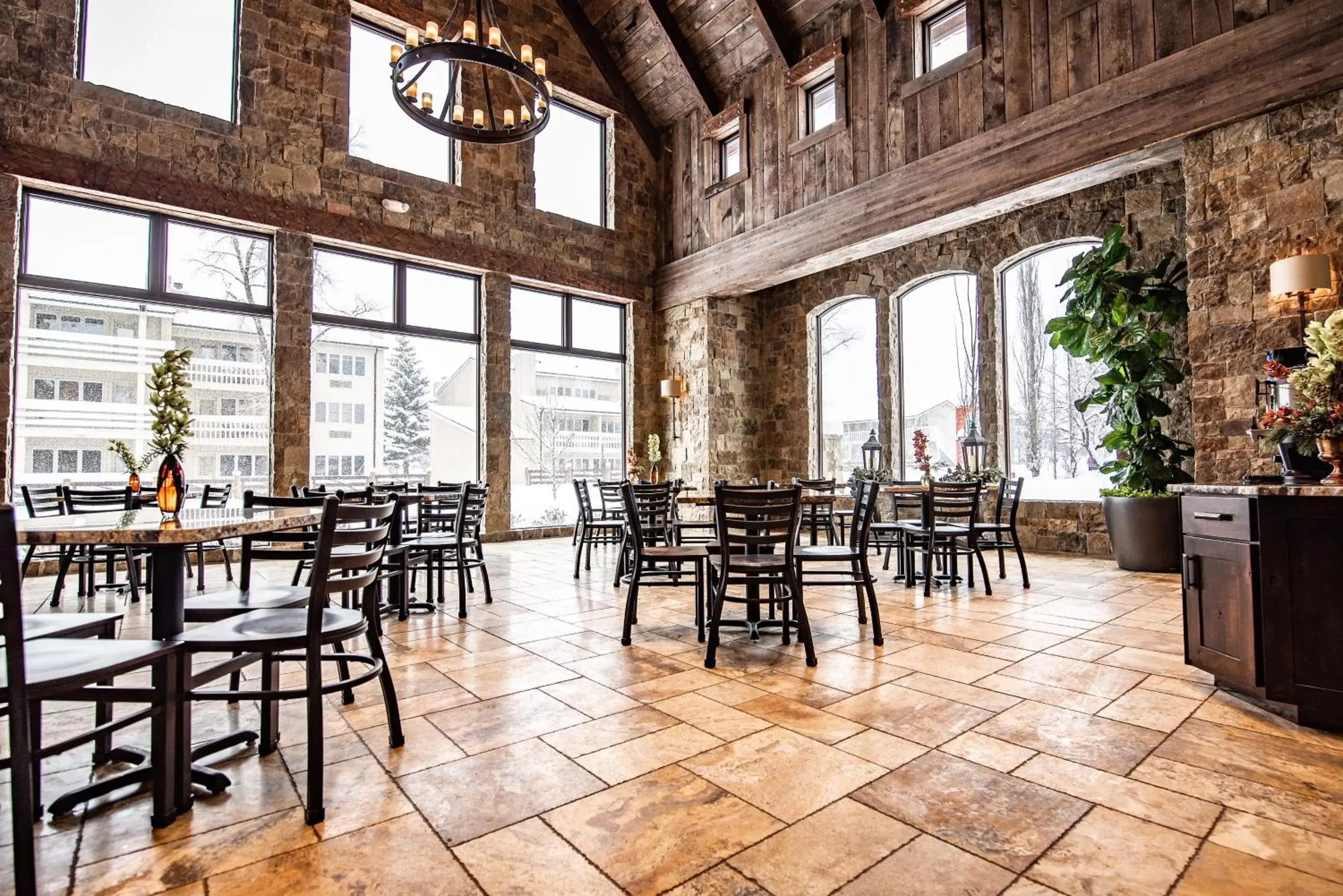 Breakfast in Elk Country Inn Breakfast in Elk Country Inn