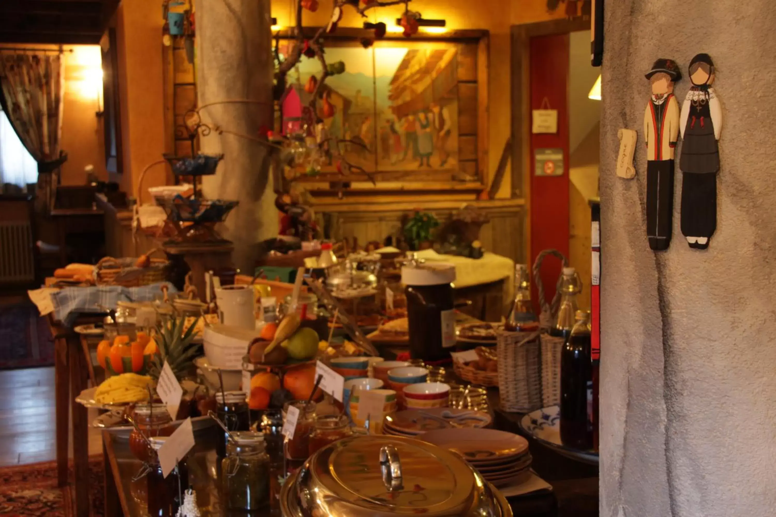 Buffet breakfast, Restaurant/Places to Eat in Hotel Chalet La Meridiana
