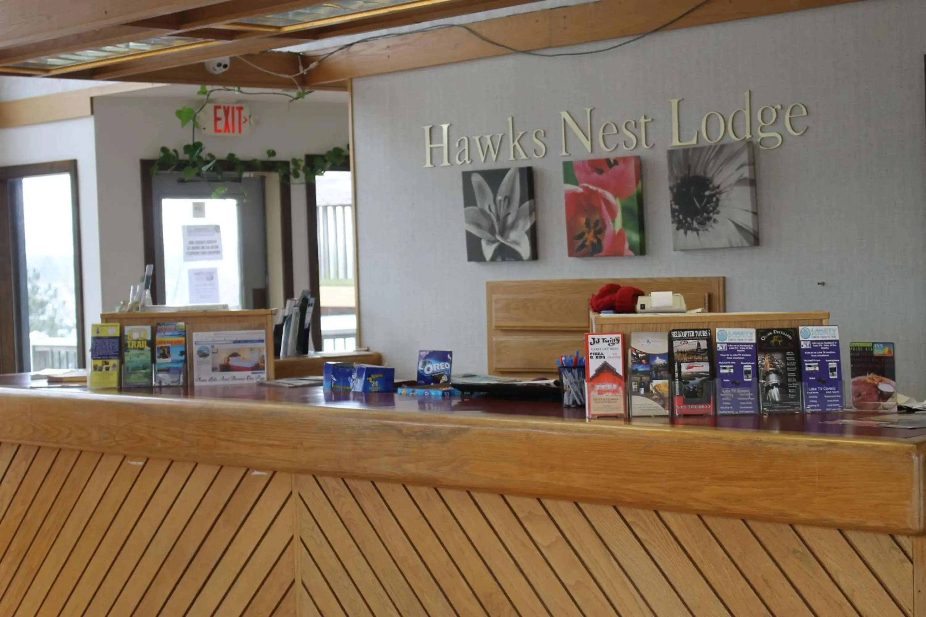 Lobby or reception in Hawk's Nest Lodge Lobby or reception in Hawk's Nest Lodge