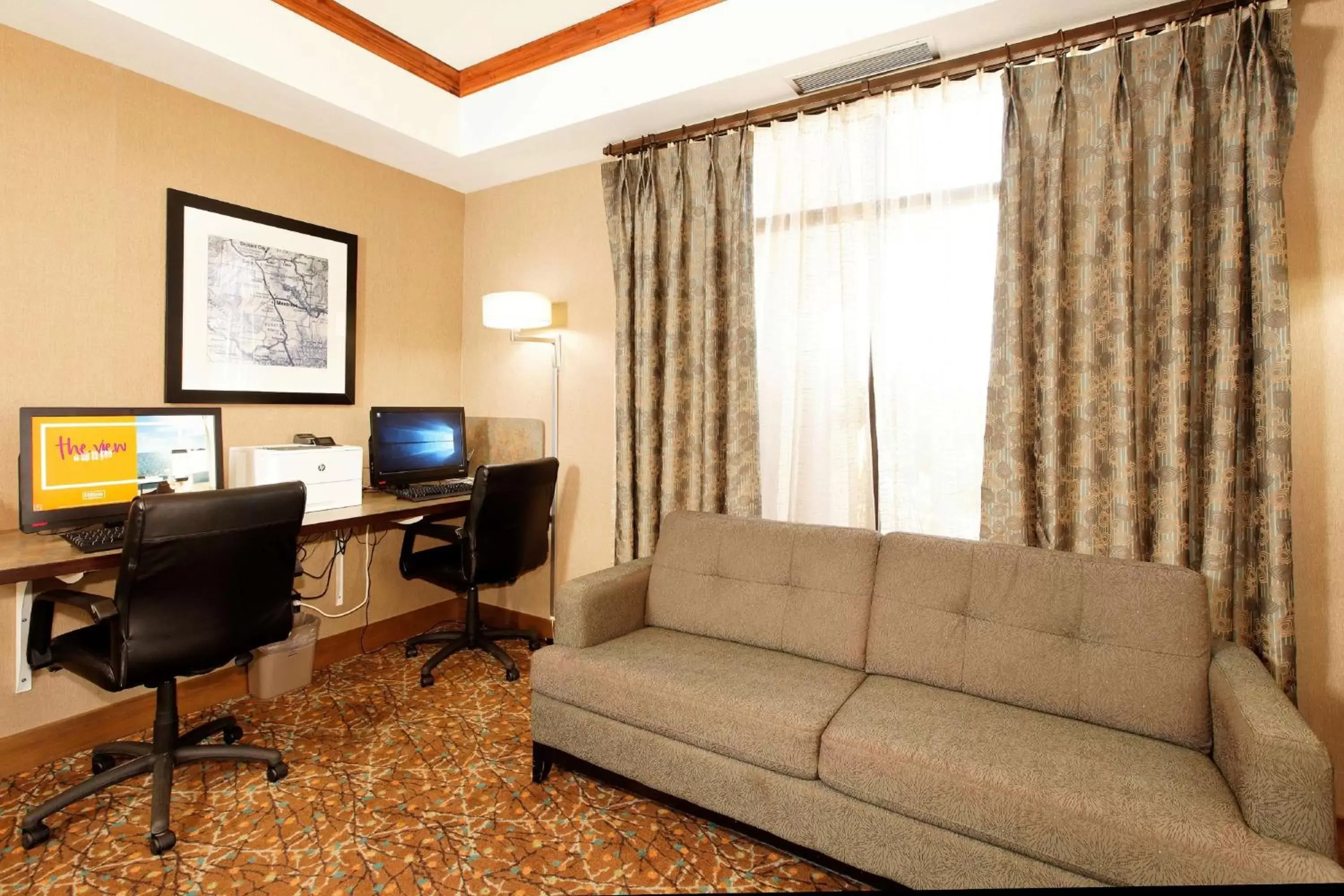 Business facilities, Seating Area in Hampton Inn Montrose