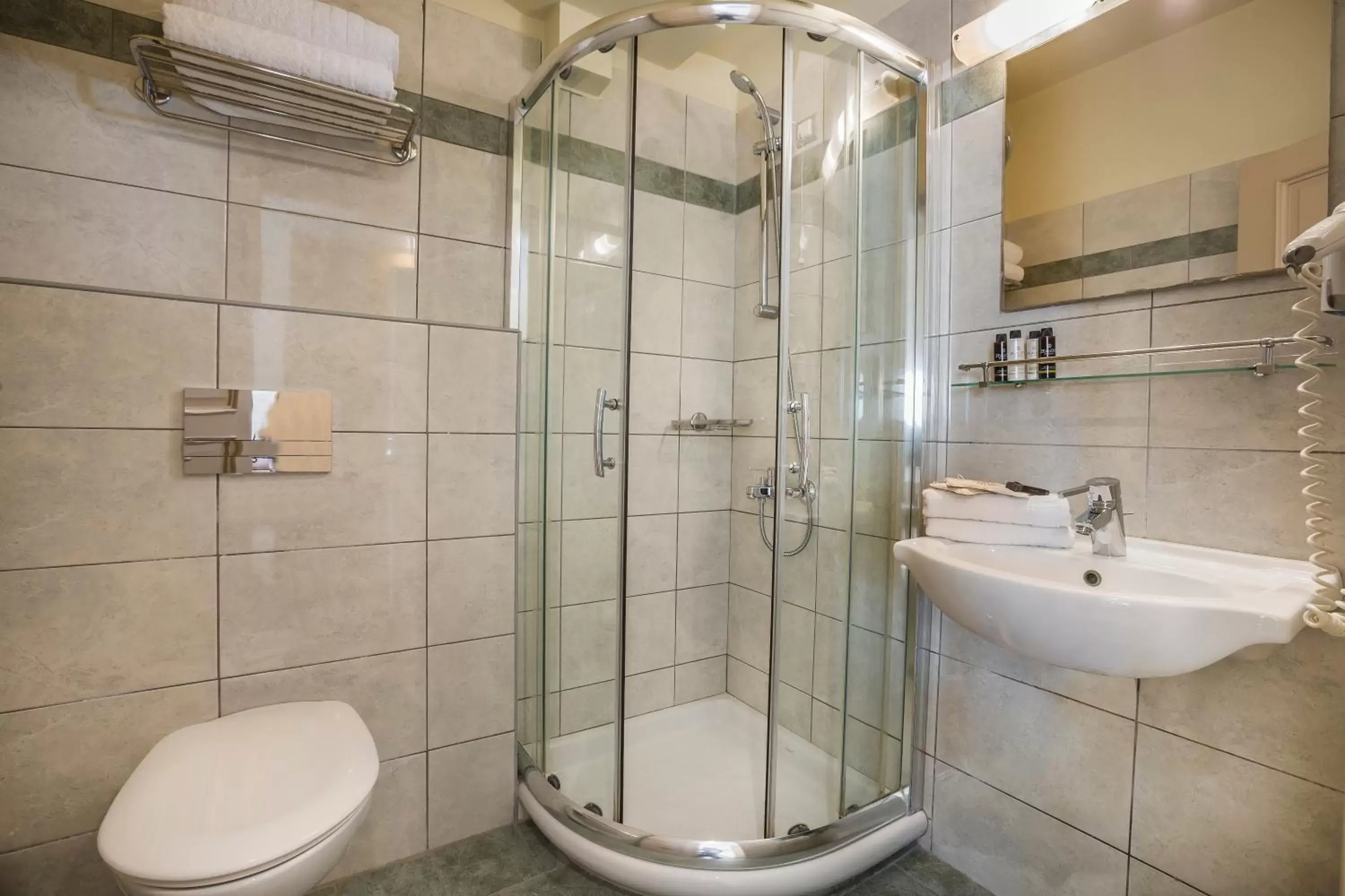 Bathroom in Ionian Plaza Hotel