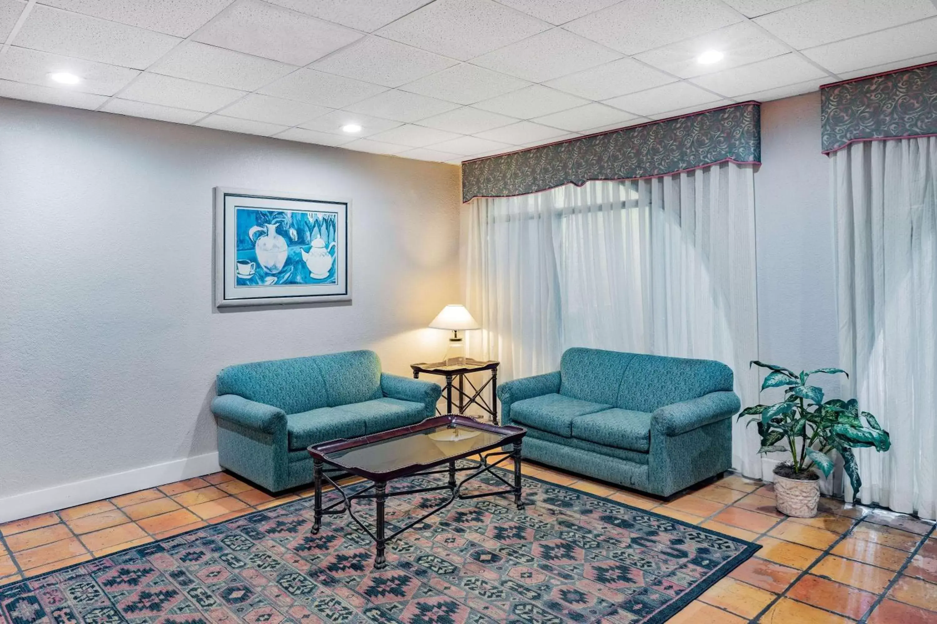 Lobby or reception, Seating Area in Days Inn by Wyndham Del Rio