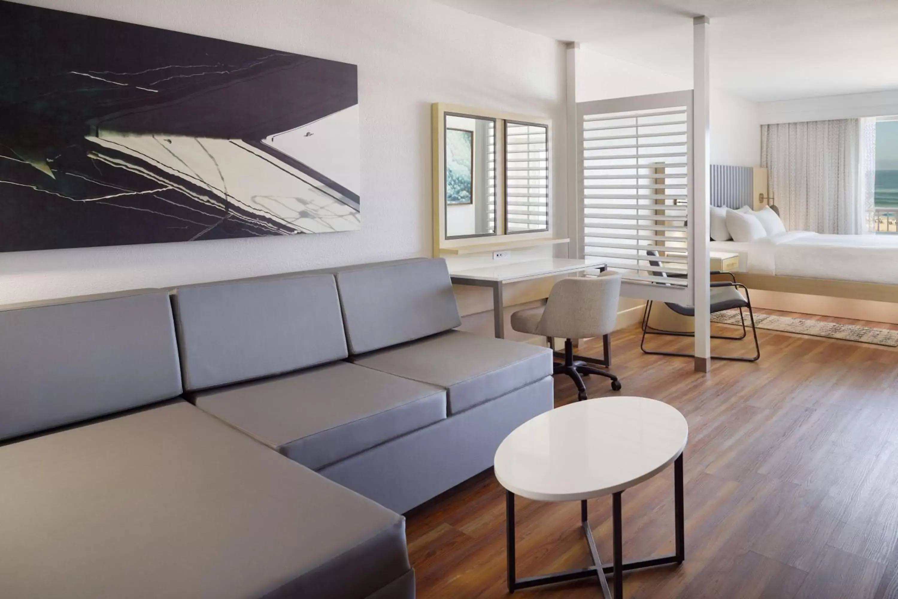 Swimming pool, Seating Area in SpringHill Suites by Marriott Pensacola Beach