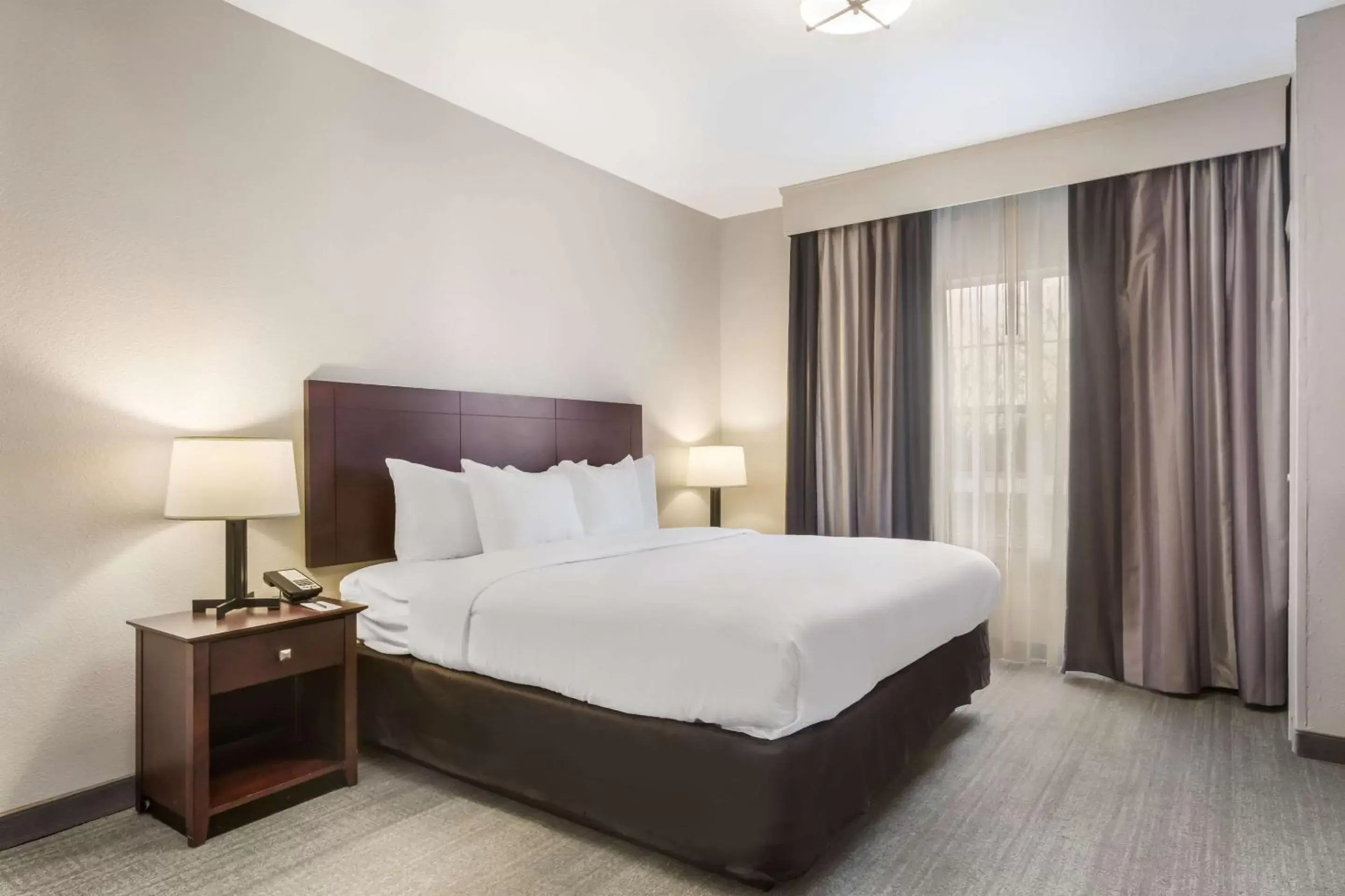 Photo of the whole room, Bed in Comfort Inn & Suites Fairburn - Atlanta Southwest Photo of the whole room, Bed in Comfort Inn & Suites Fairburn - Atlanta Southwest