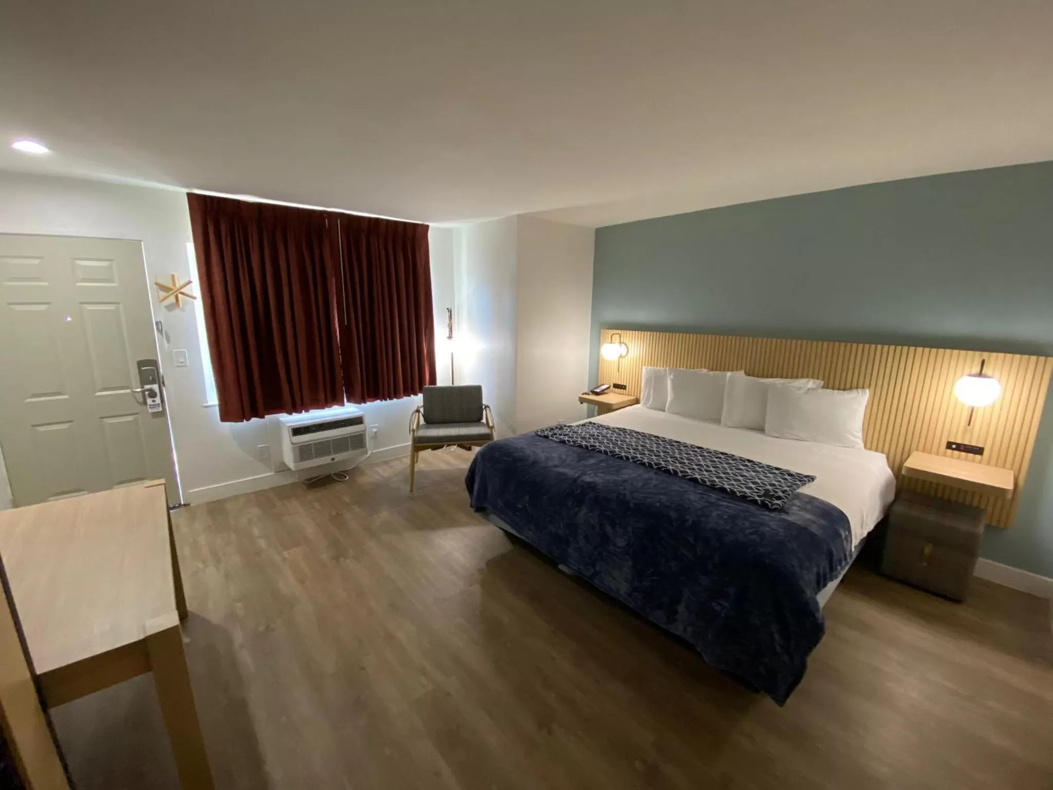 Bed in Salt Air Lodge