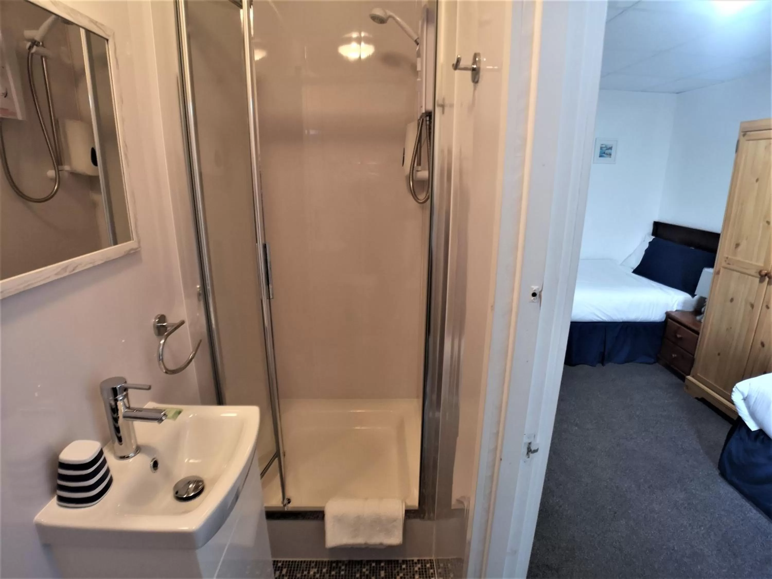 Bed in The Hopton Hotel