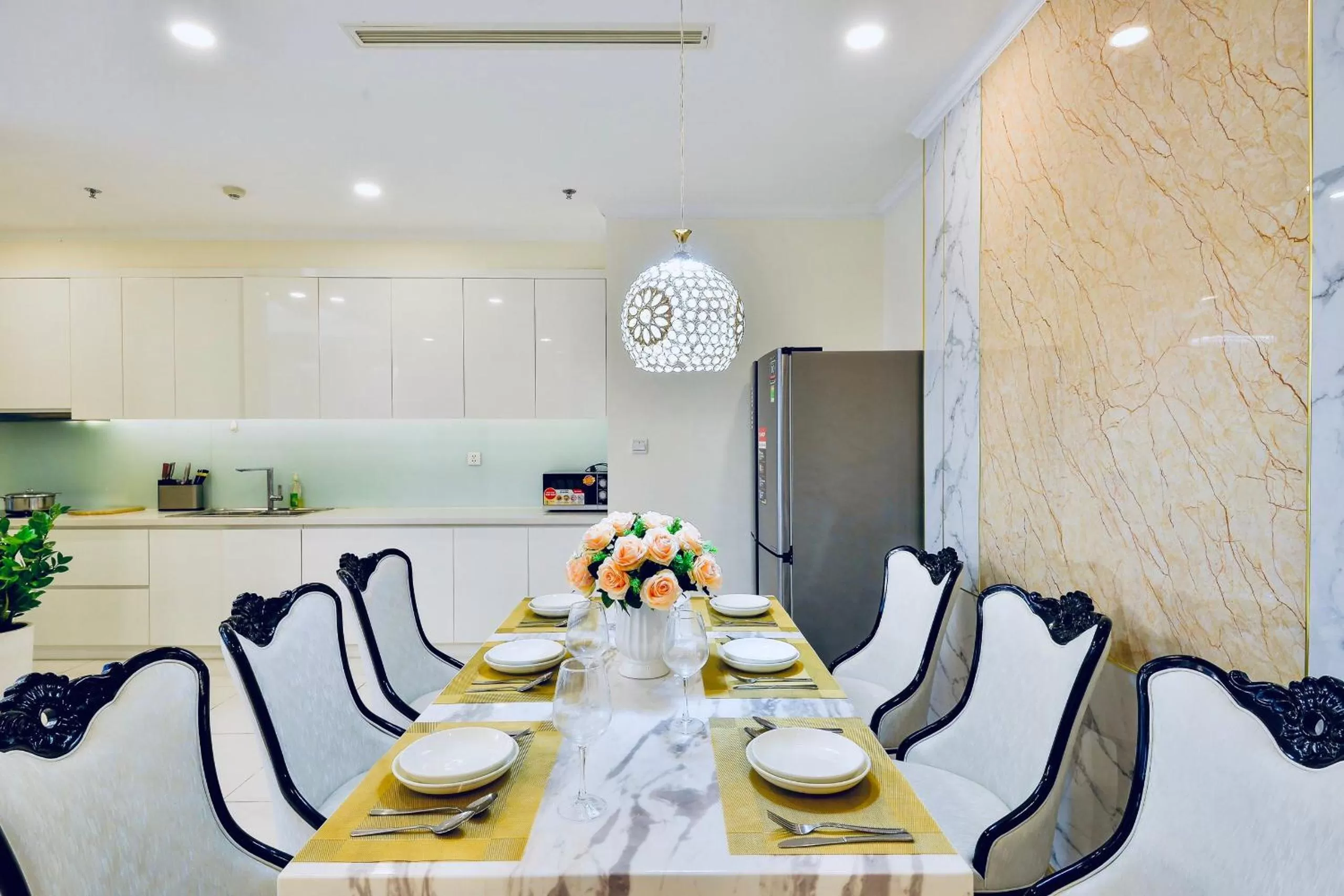Kitchen or kitchenette, Restaurant/Places to Eat in Vinhomes Central Park-Nice Homes