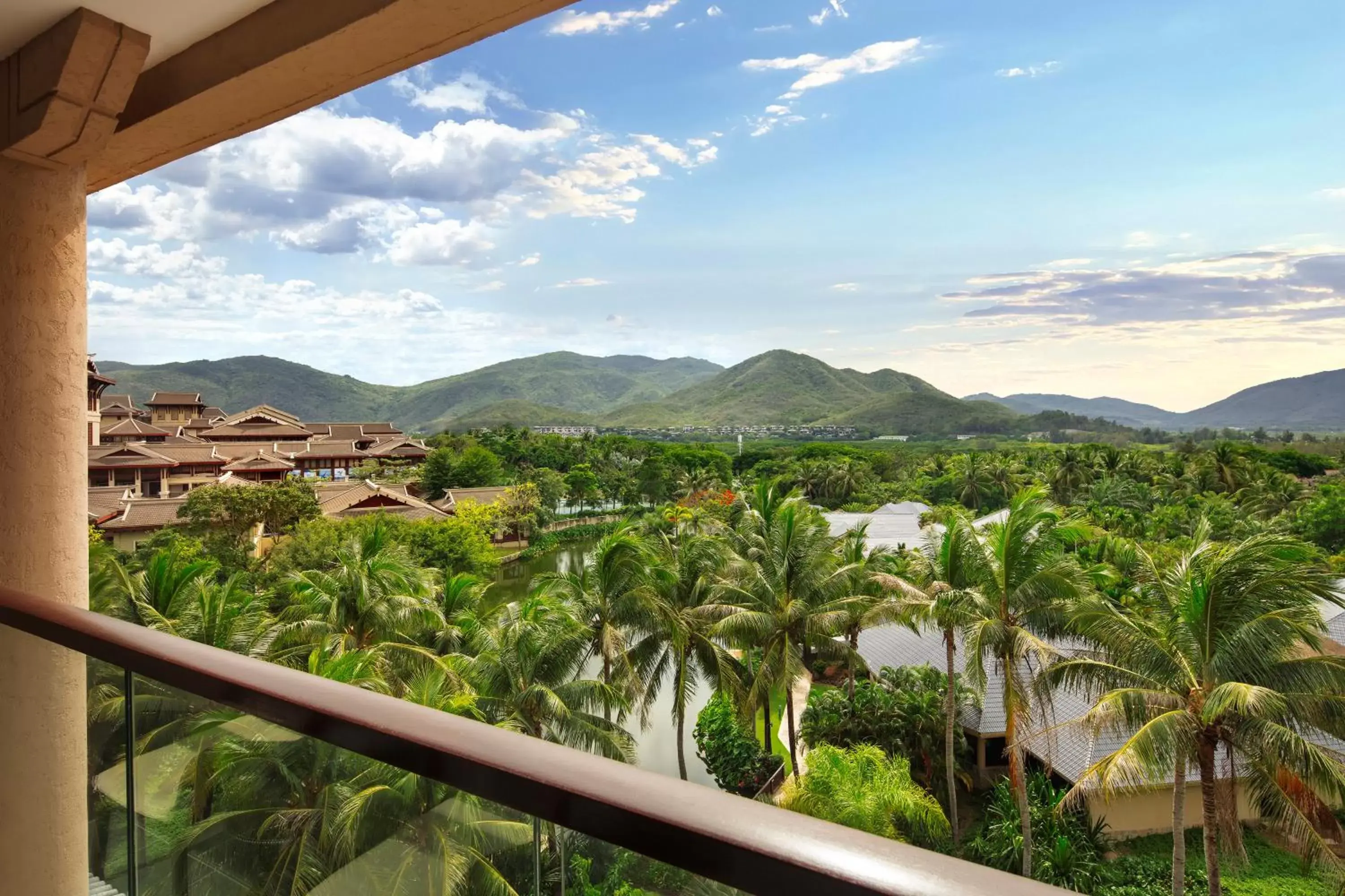 Mountain View in Hilton Sanya Yalong Bay Resort & Spa