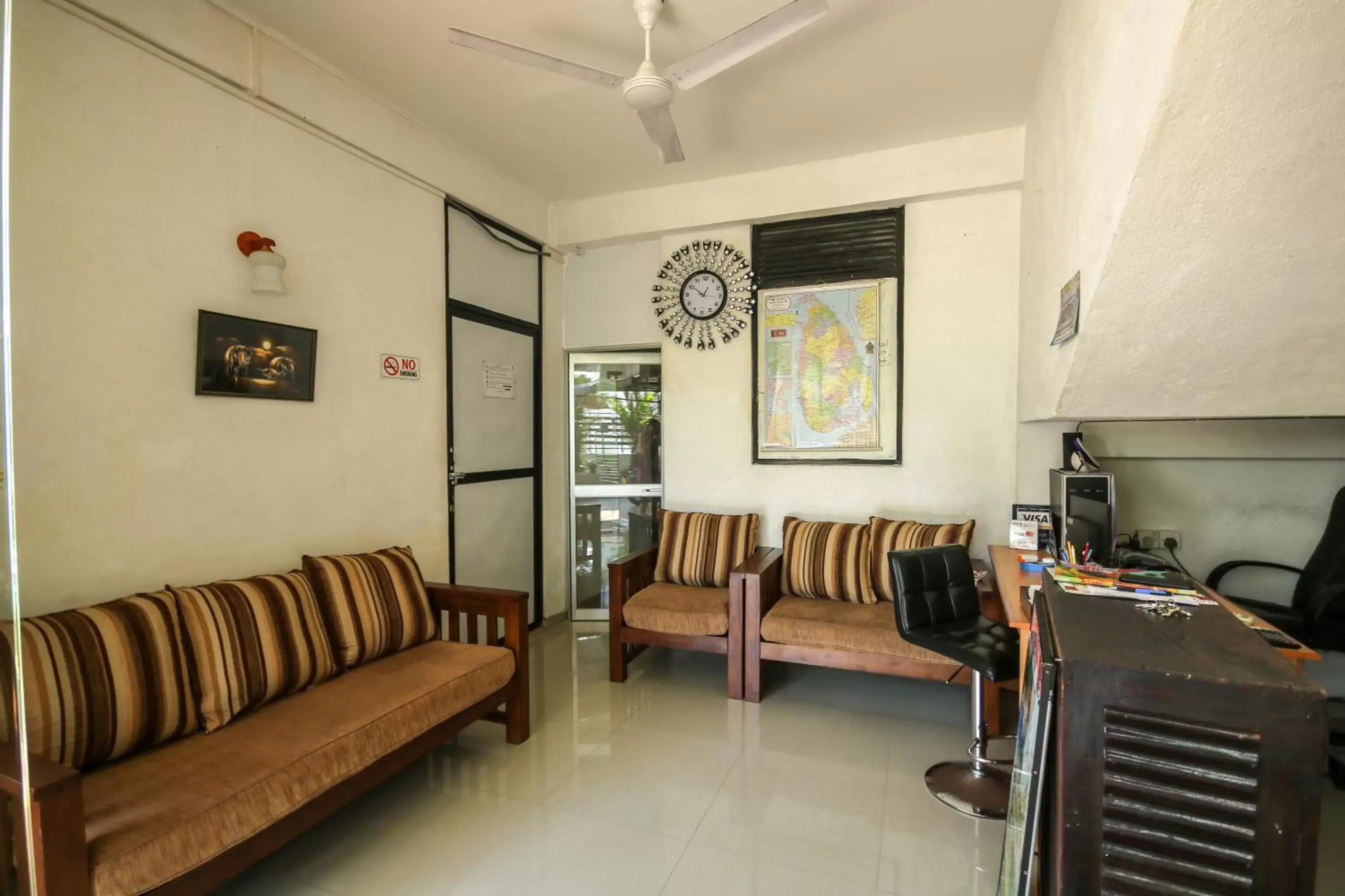 Lobby or reception, Seating Area in Holiday Inn Unawatuna