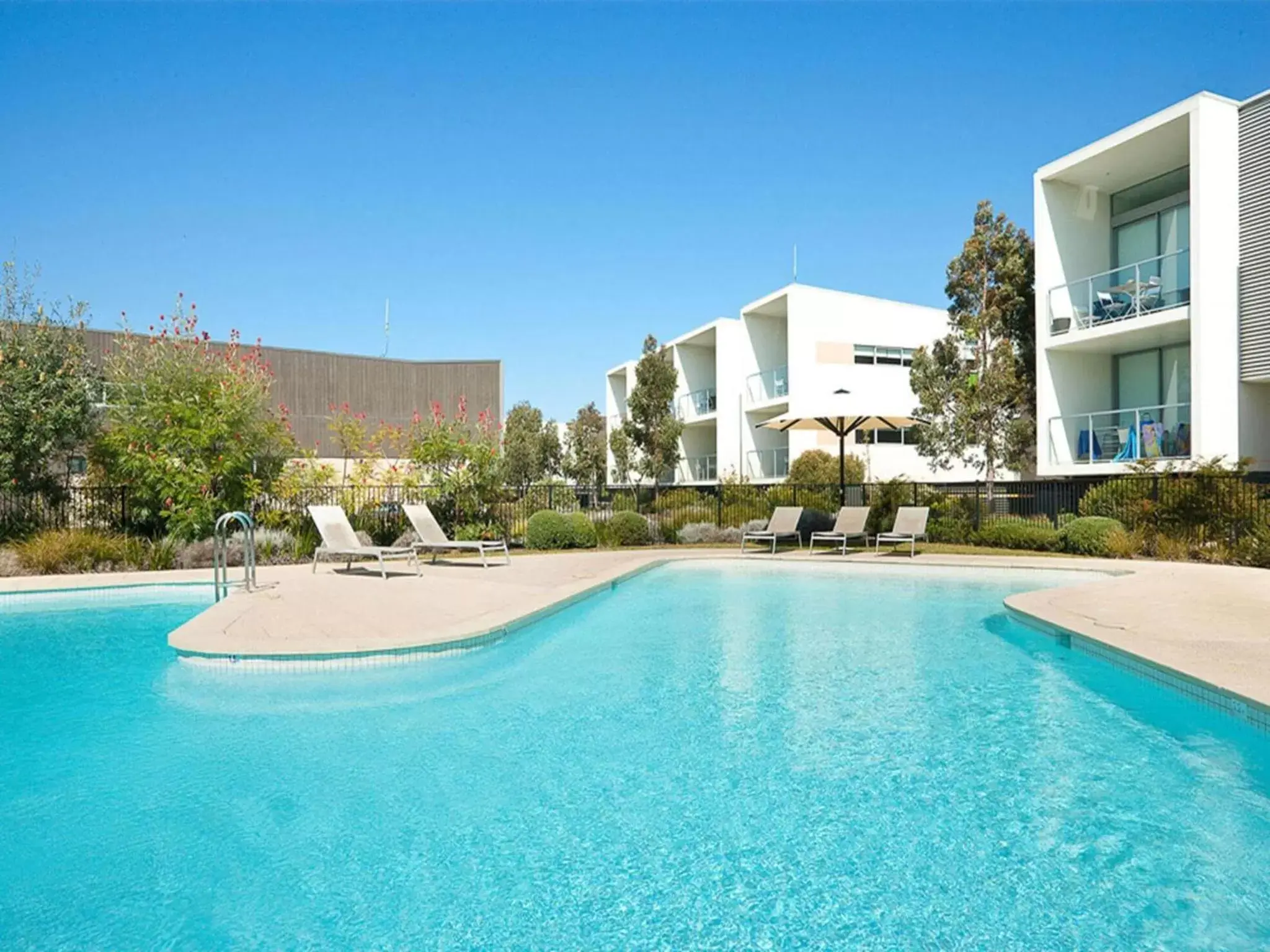 Property building, Swimming Pool in Coast Resort Merimbula