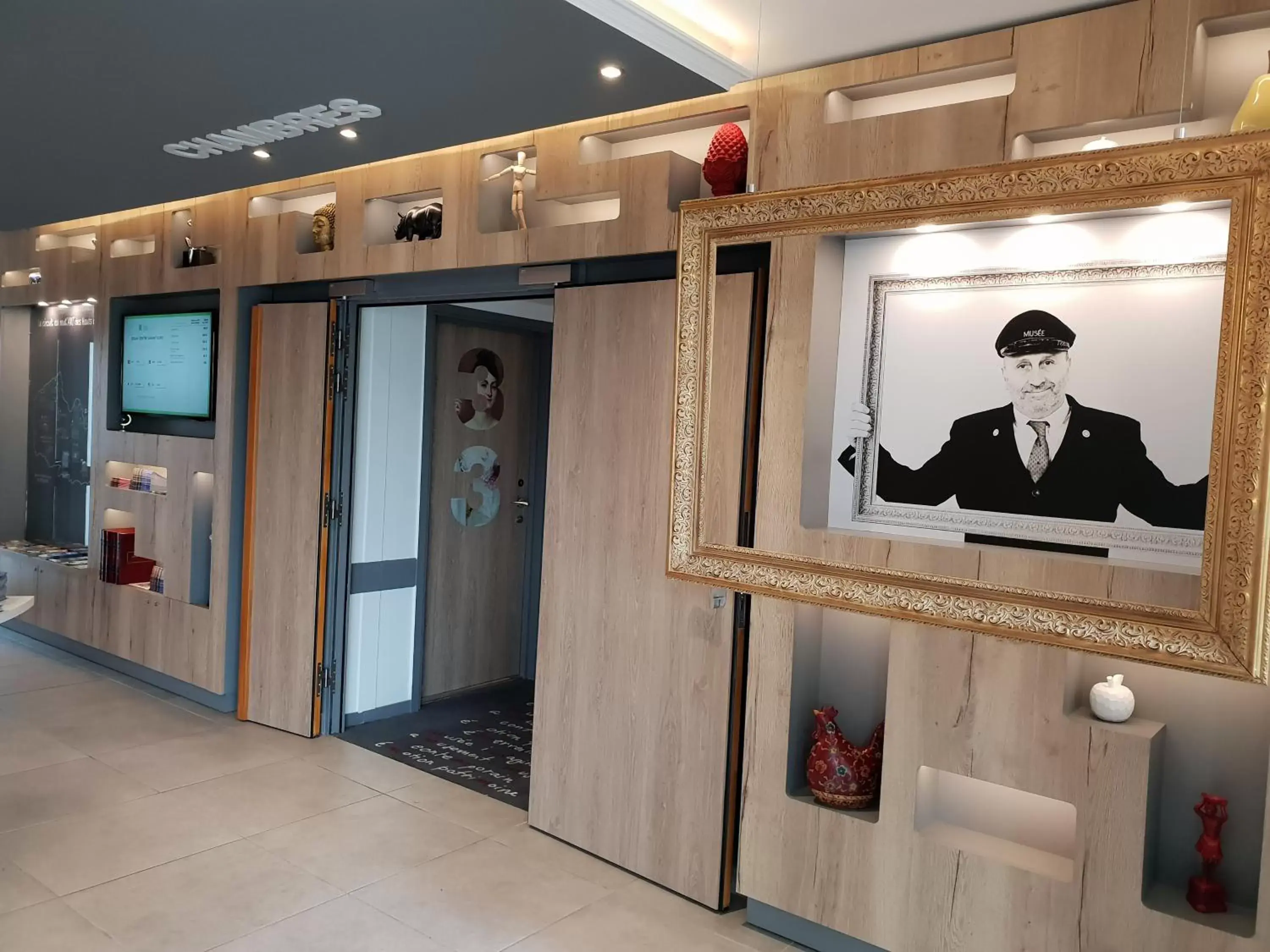 Lobby or reception in ibis Styles Douai Gare Gayant Expo