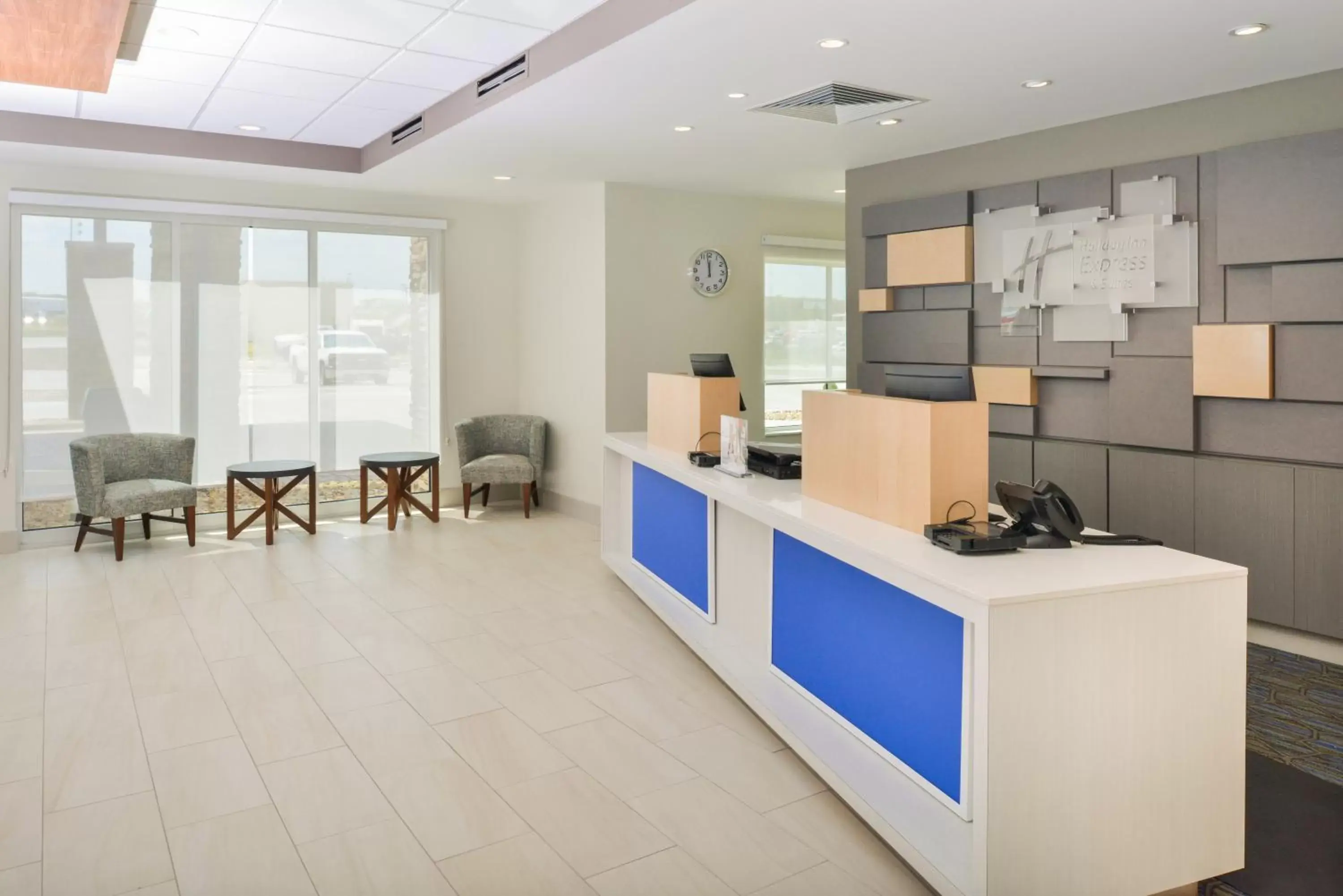 Property building in Holiday Inn Express & Suites - Chadron by IHG Property building in Holiday Inn Express & Suites - Chadron by IHG
