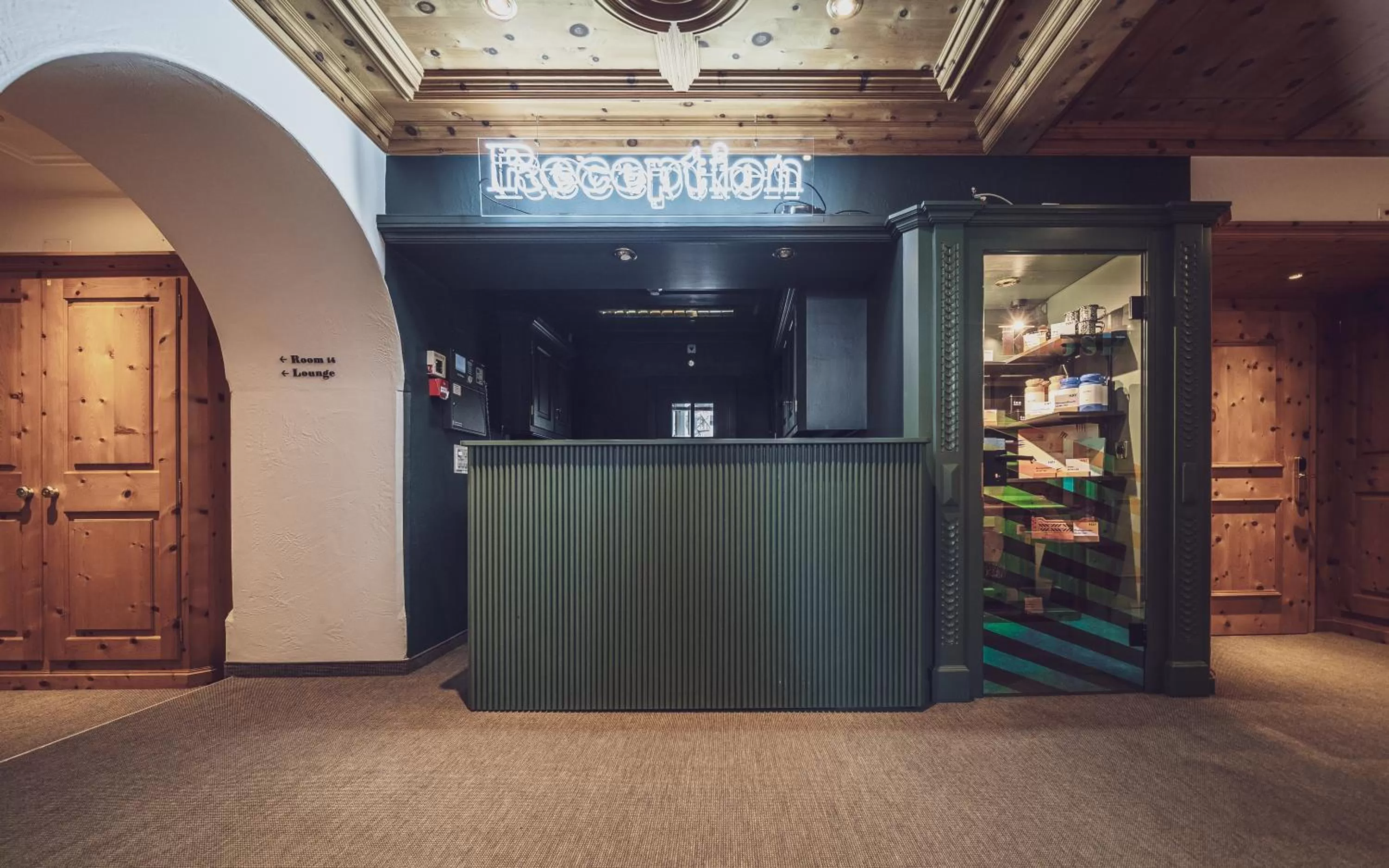 Lobby or reception in Hotel Davoserhof by Mountain Hotels