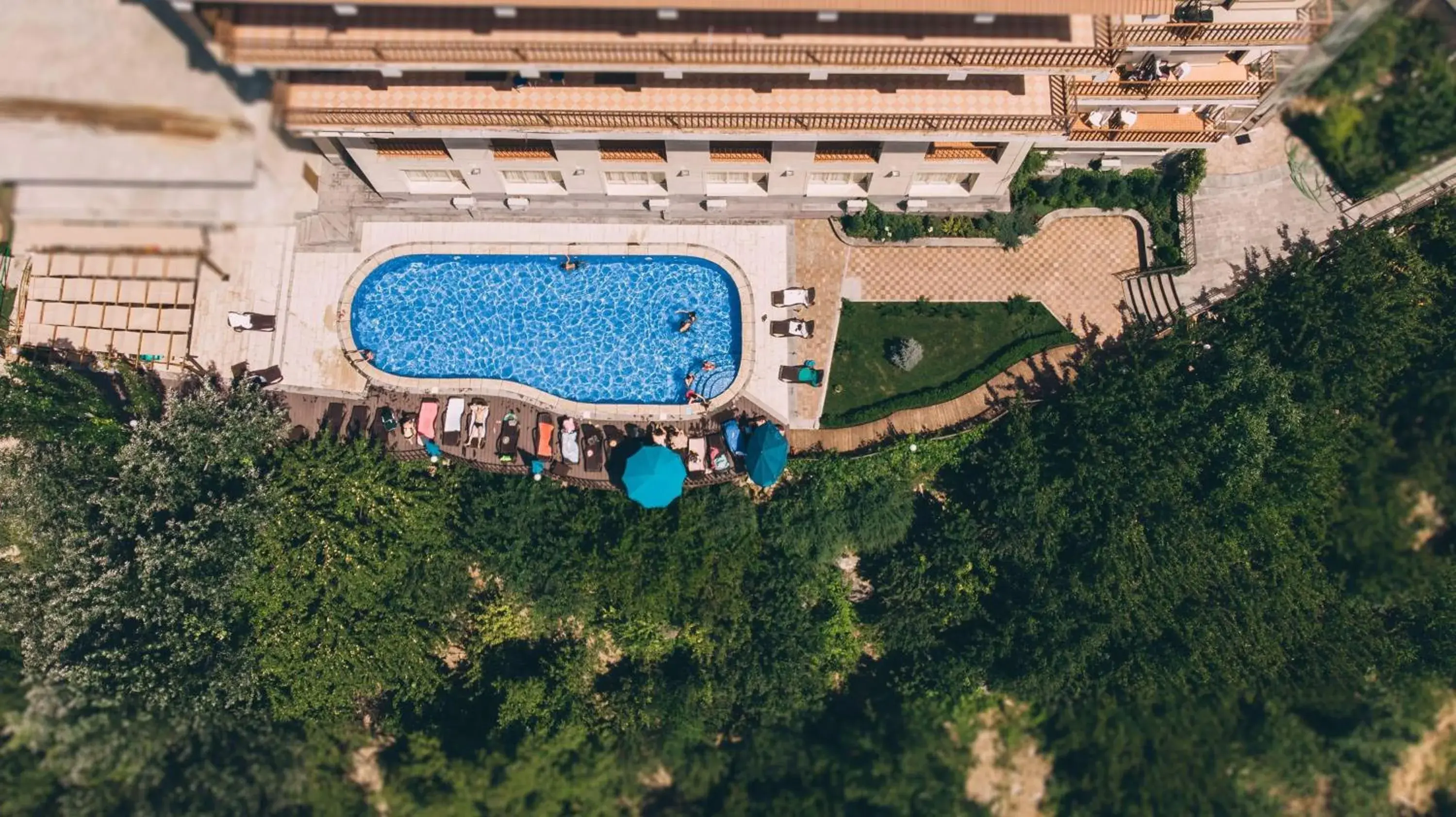 Bird's eye view, Bird's-eye View in Olympia Garden Hotel