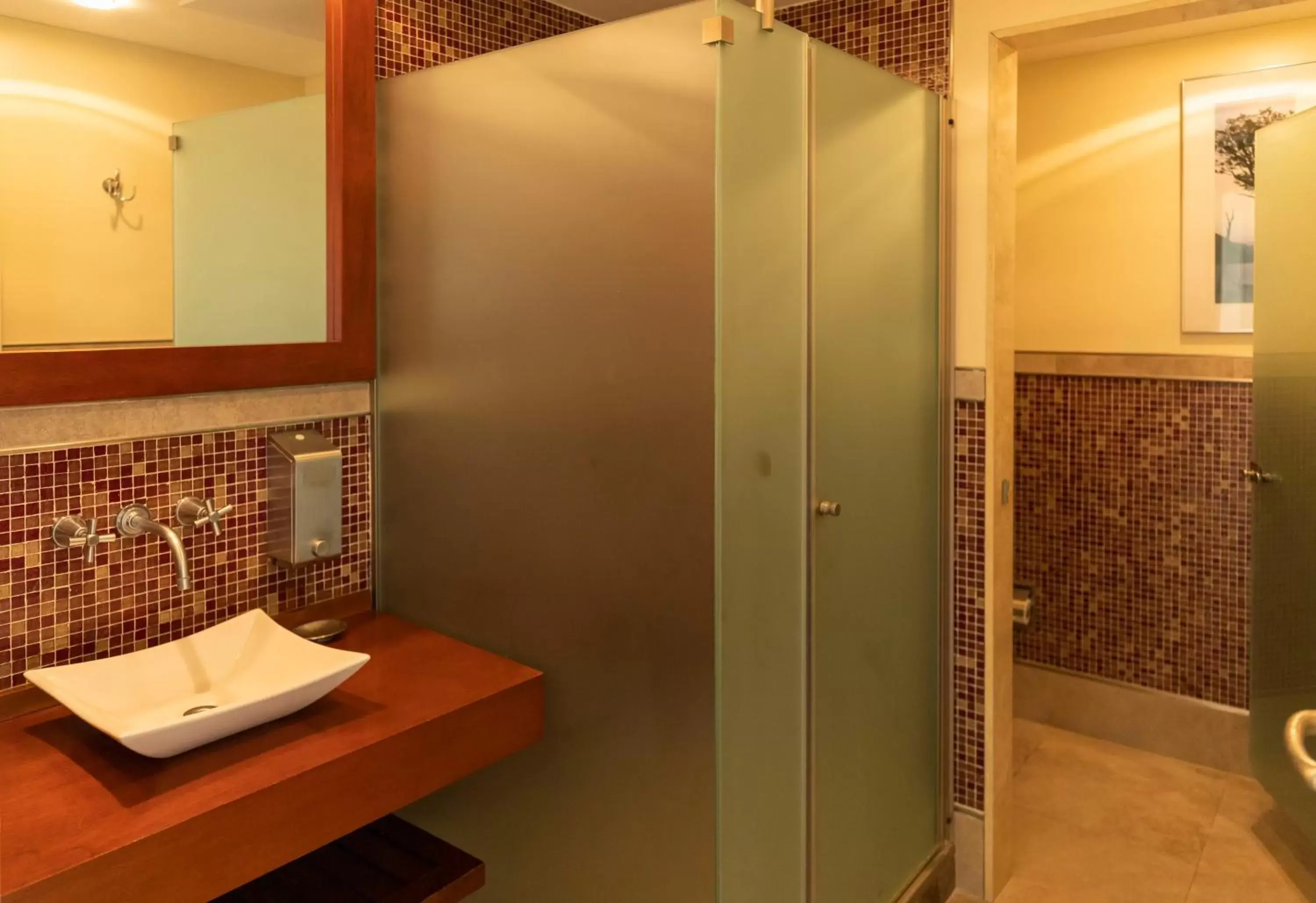 Shower, Bathroom in Blank Hotel Recoleta