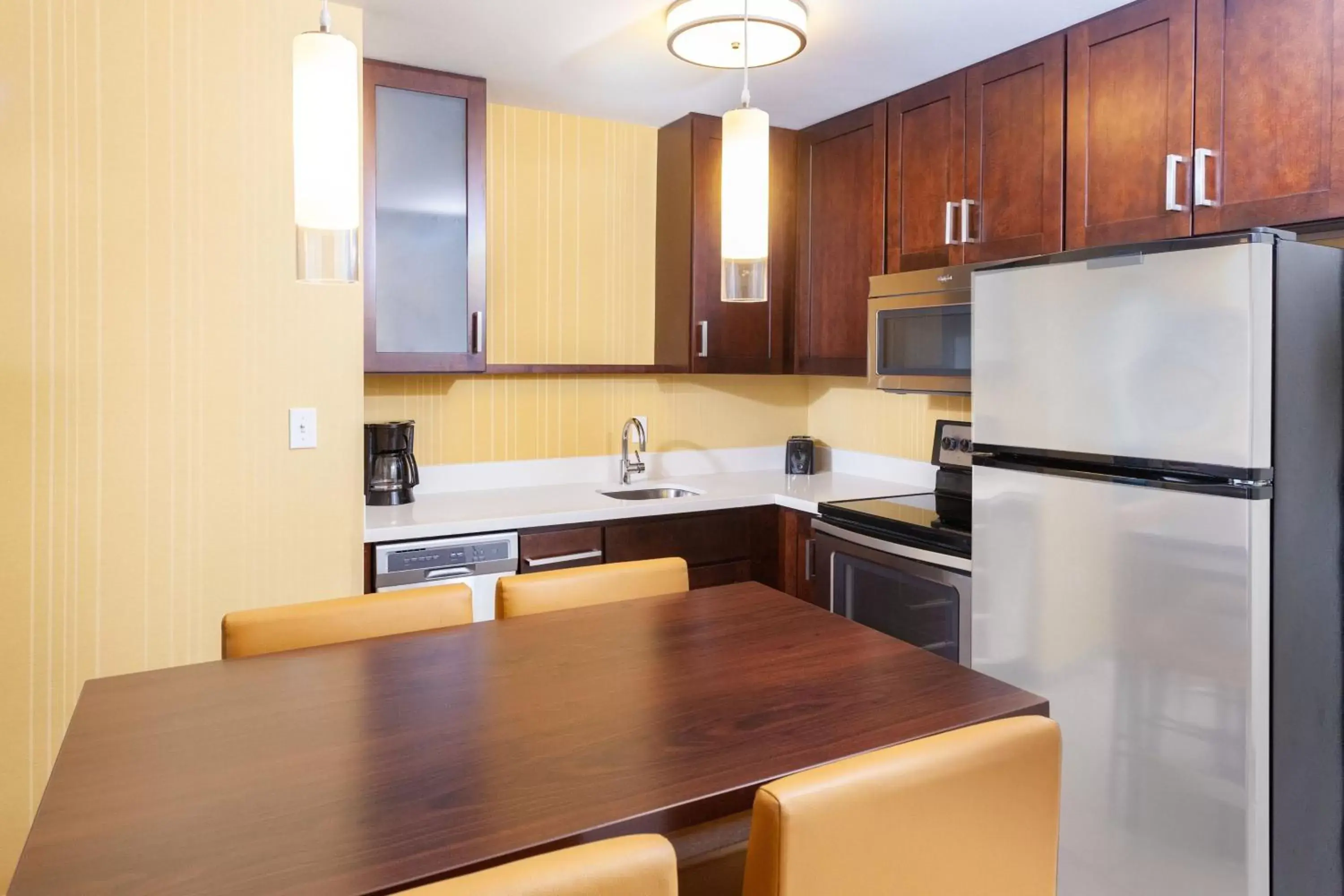 Kitchen or kitchenette, Kitchen/Kitchenette in Residence Inn by Marriott Decatur Forsyth