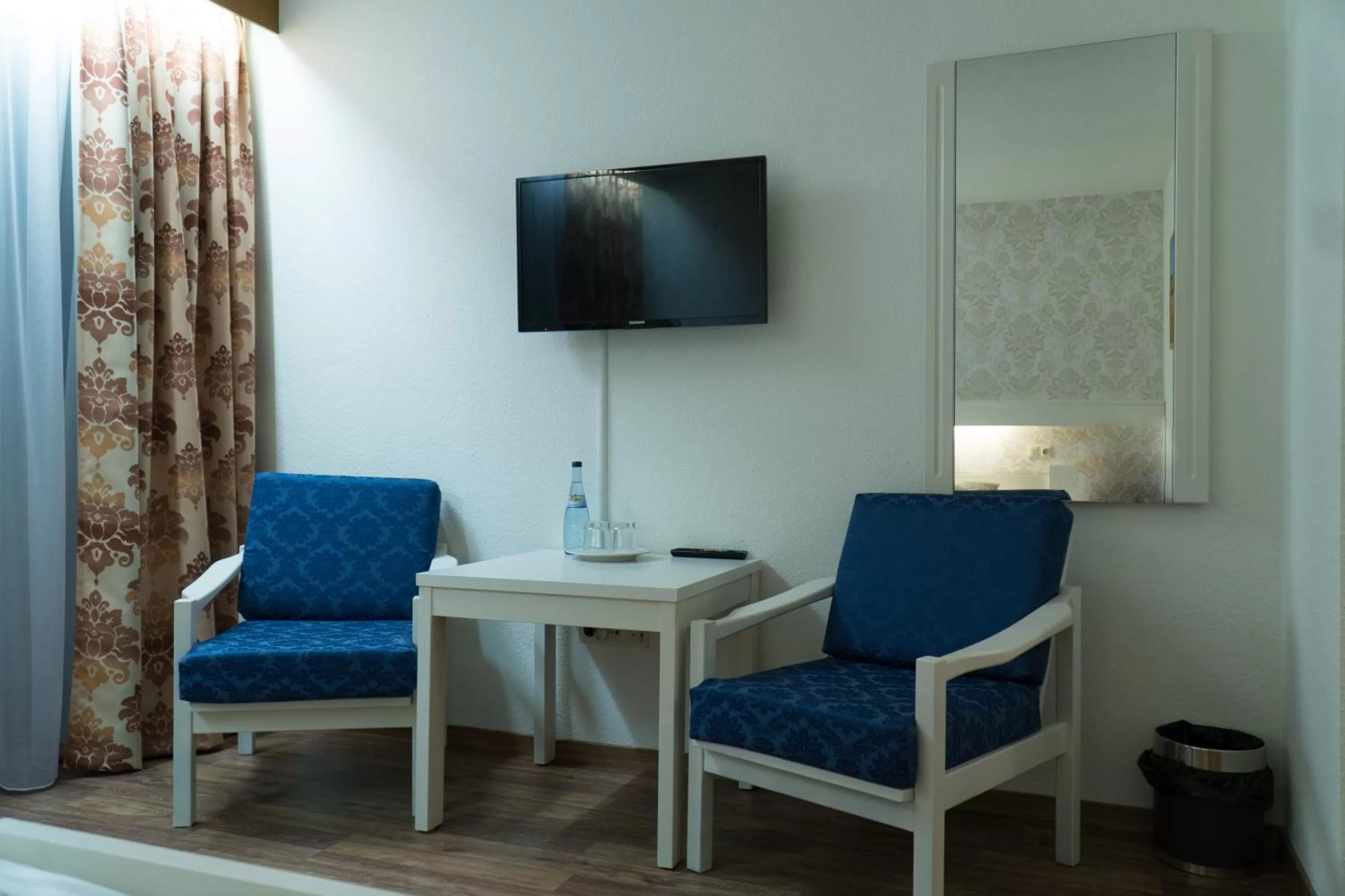 Seating area in Hotel Eleon