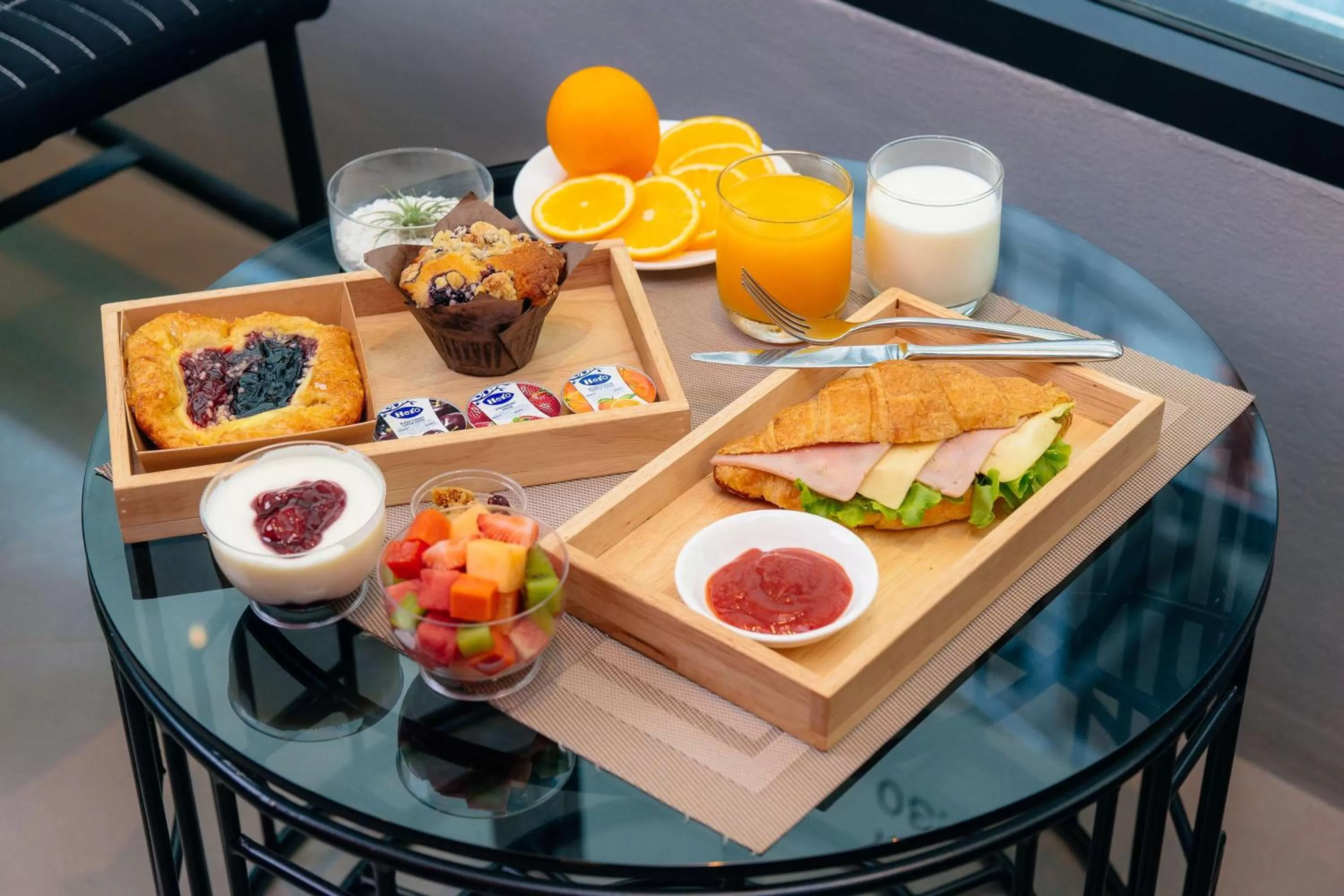 Restaurant/places to eat in Vib Best Western Sanam Pao